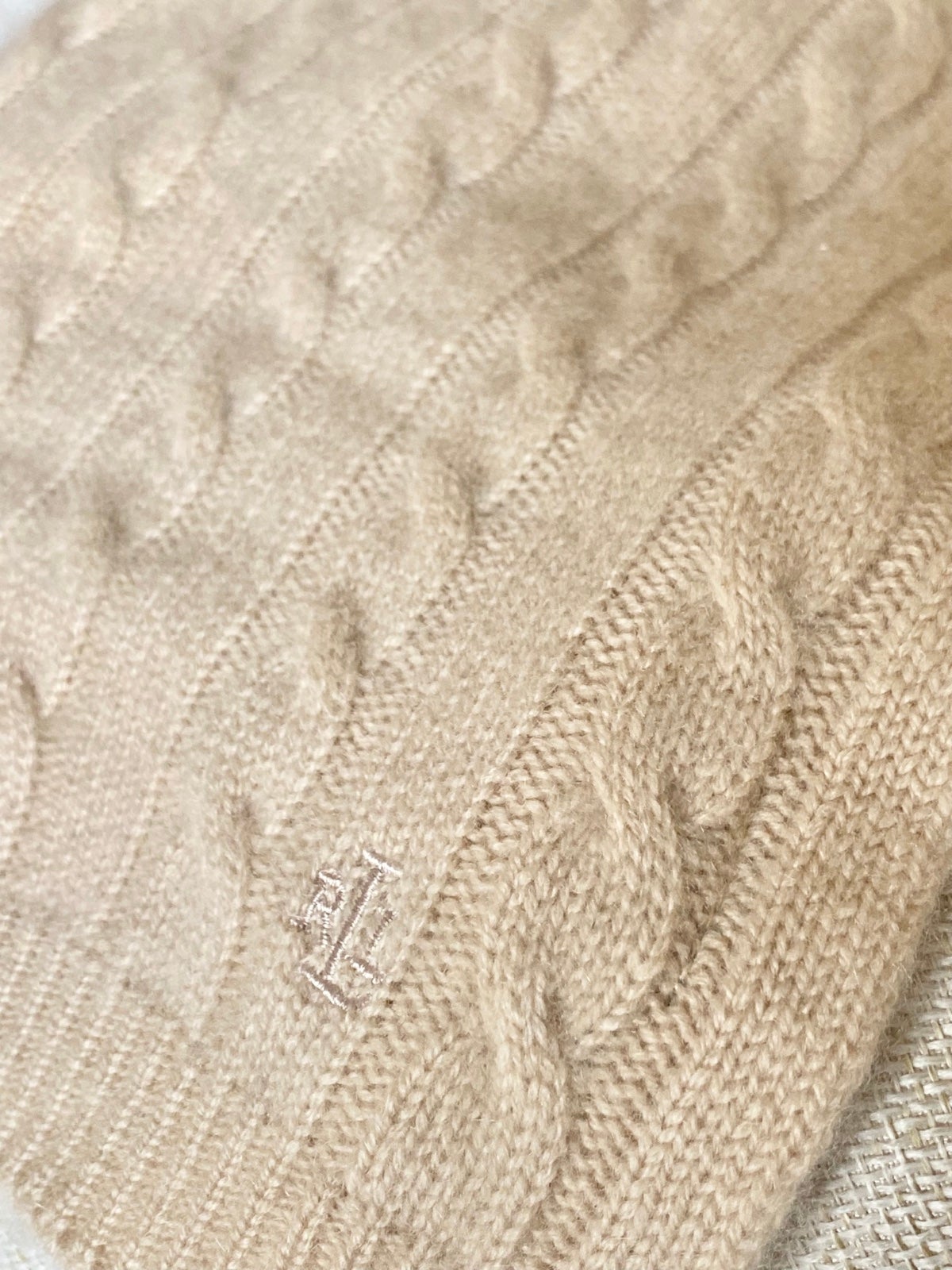 Ralph Lauren 100% cashmere scarf never used