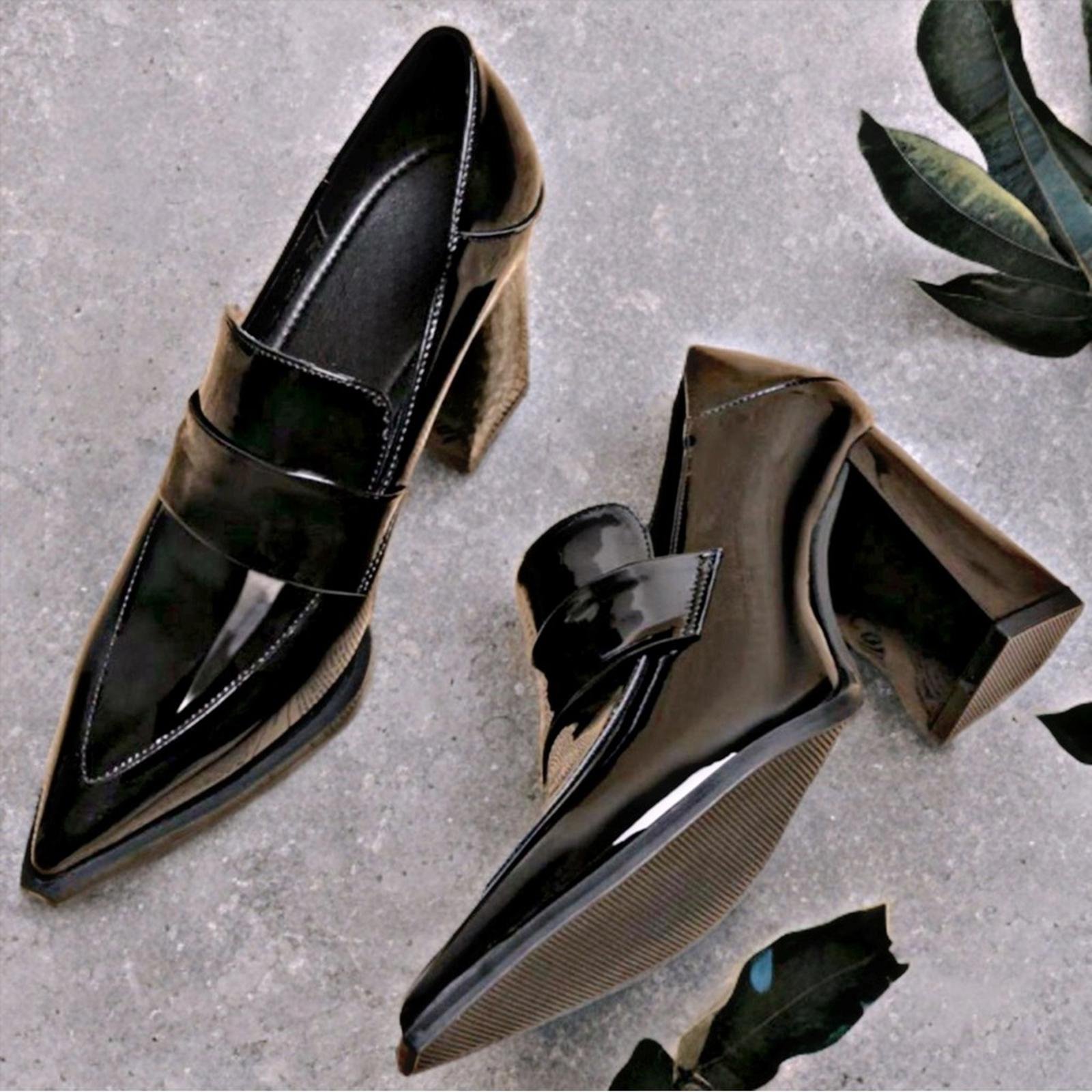 NIB EURO | SZ 39 US 7.5 | Vegan Black Patent Leather Oxford Pointed Toe Heels