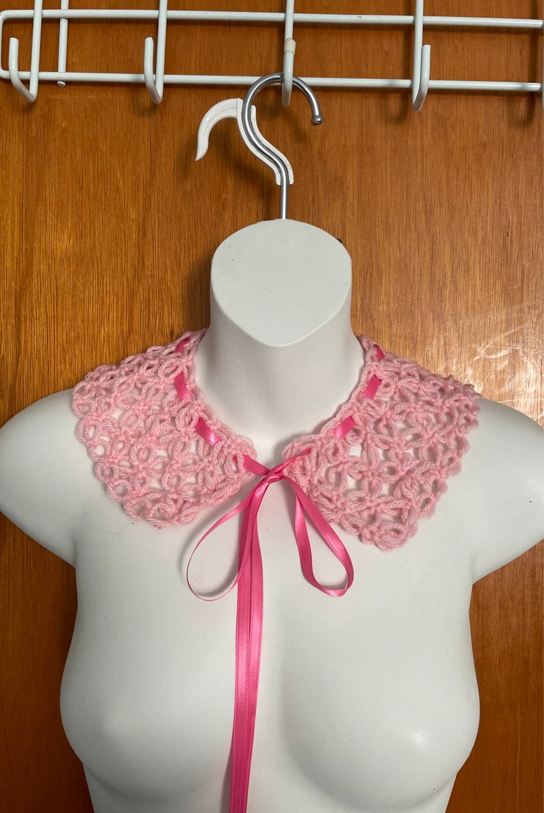 Lace collar