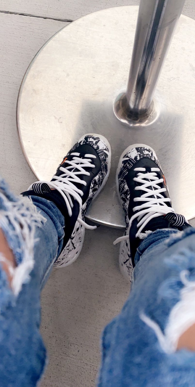 Shoes size 4