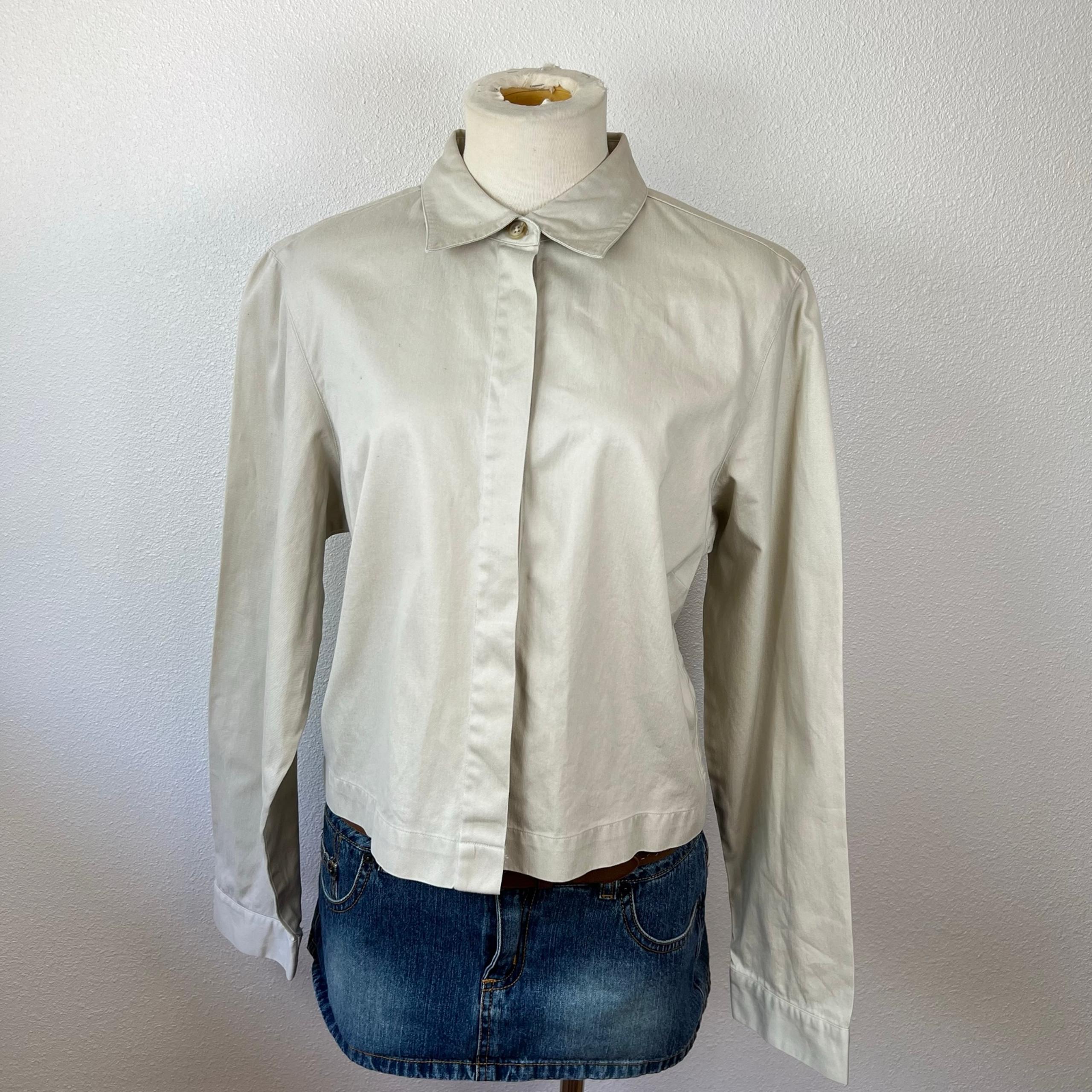 Limited chinos collar button down top