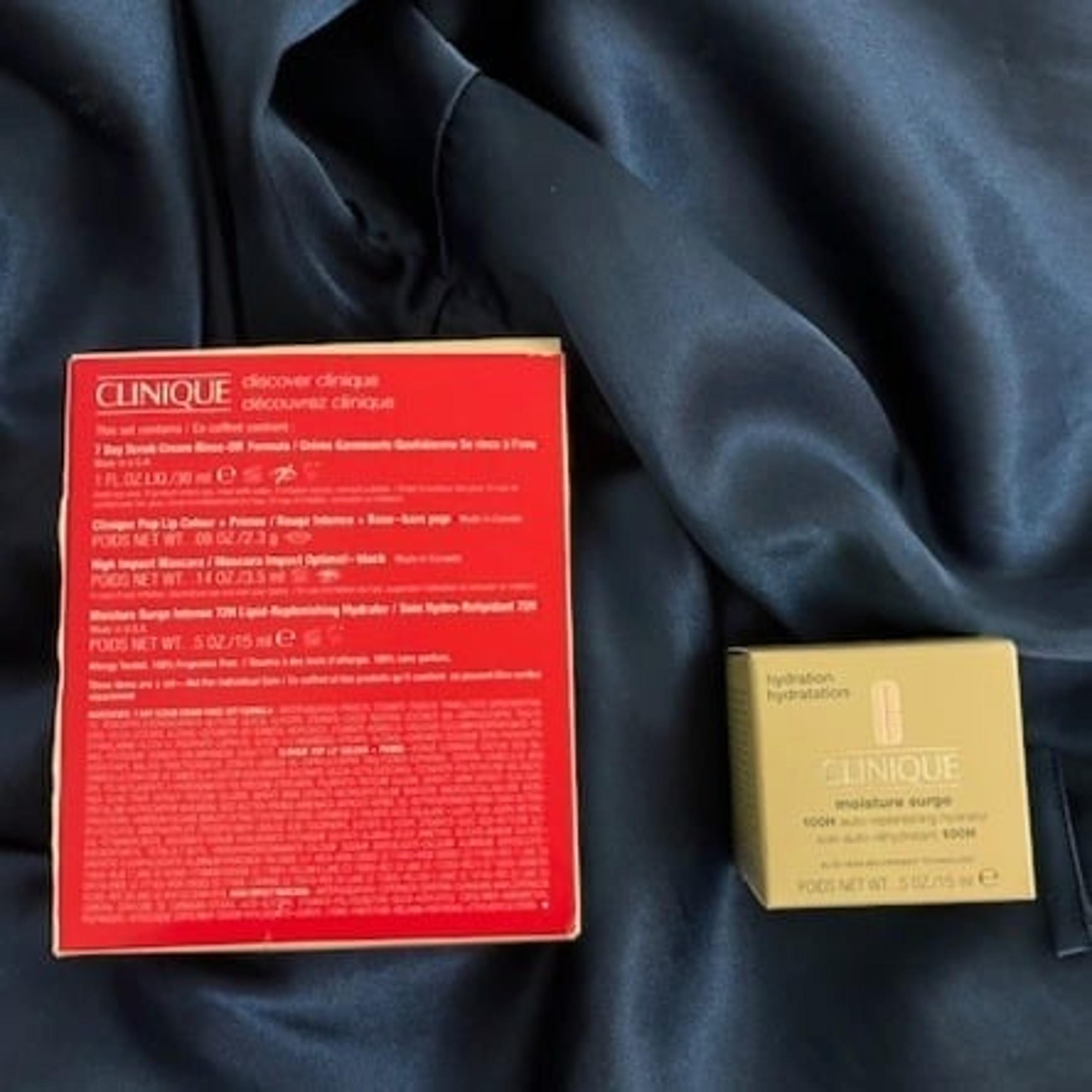"Discover " Makeup Kit + bonus Moisture Surge .5 oz - Clinique