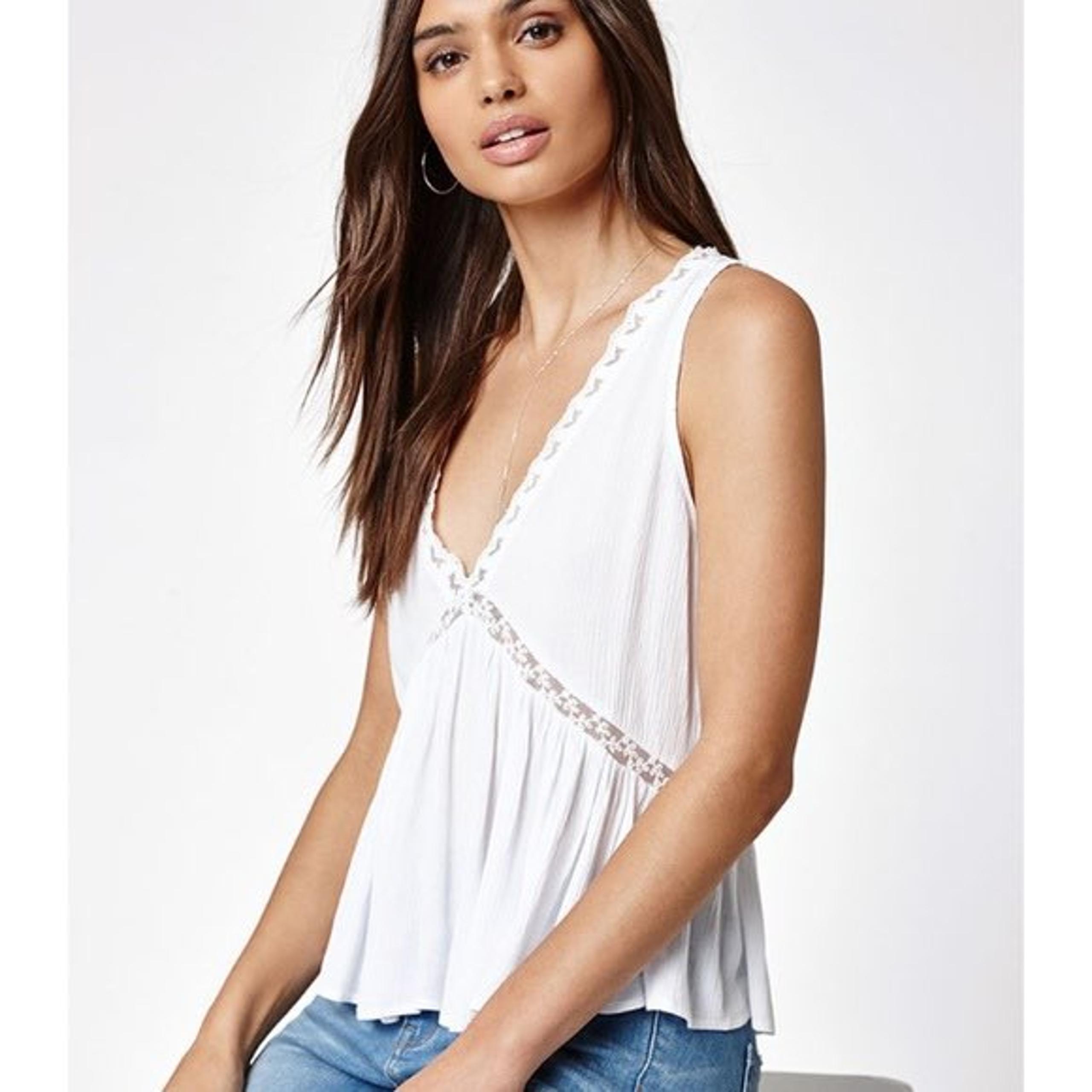 kendall and kylie lace top