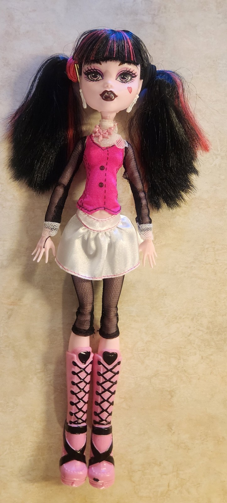 Monster high Draculaura doll H