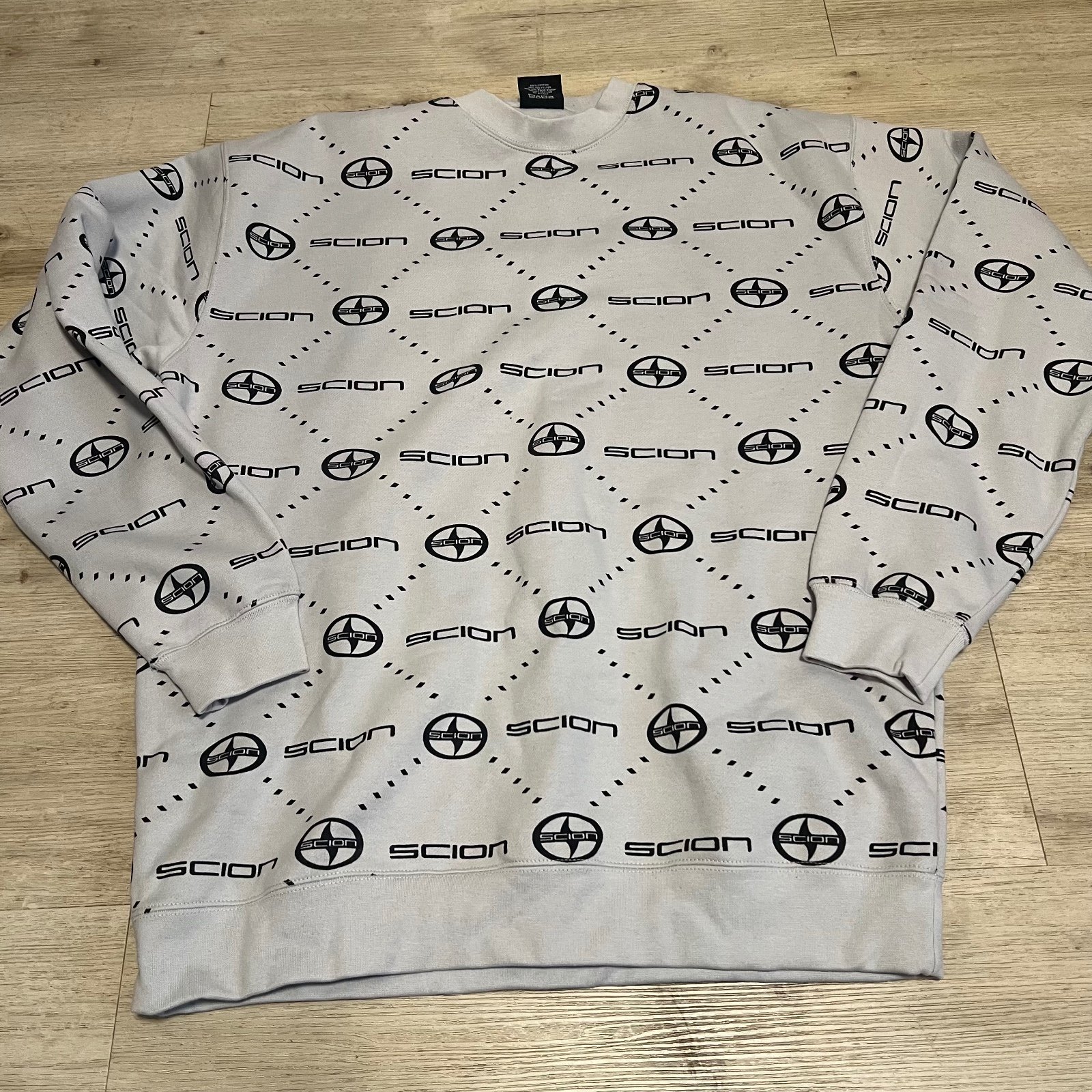 Scion Toyota JDM Sweatshirt Automotive Logo Mens L Gray Crew Neck