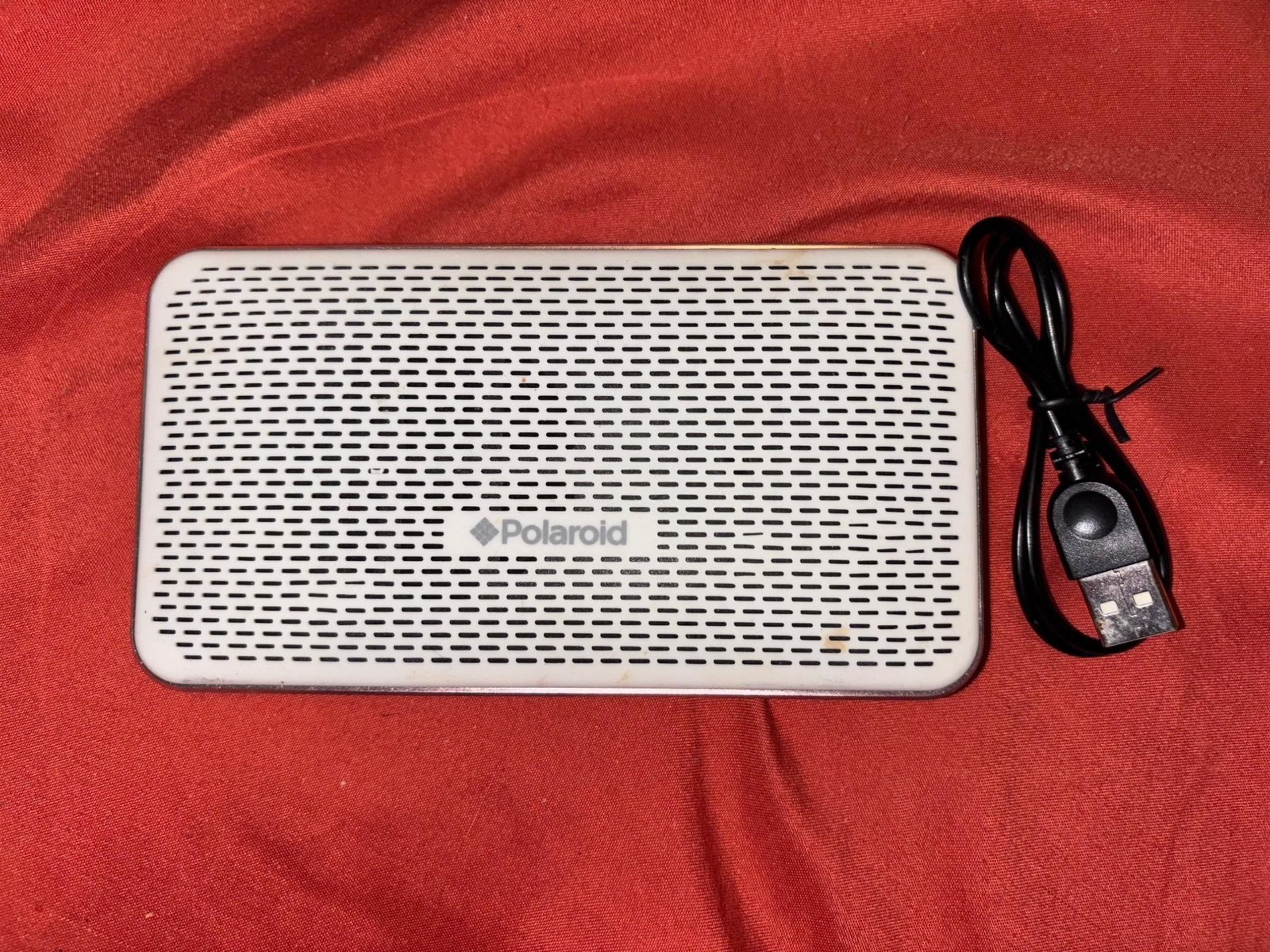Polaroid wireless speaker