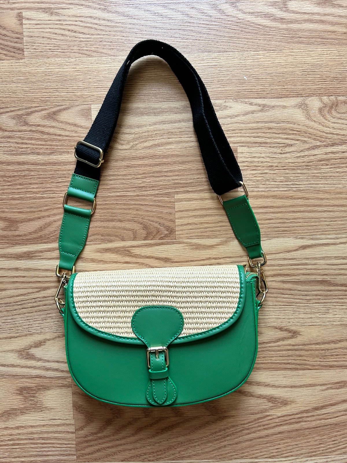 Stella Bianca Green Leather Crossbody Bag BNWOT