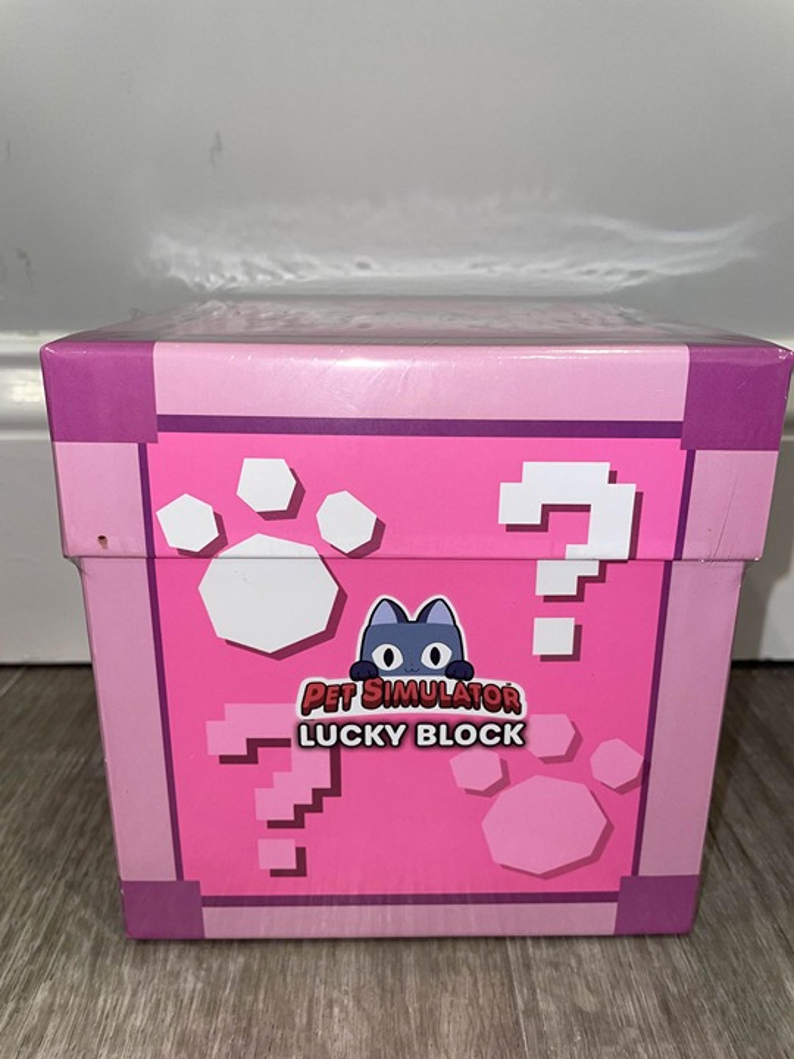PINK Box Huge Games Roblox Pet Simulator Lucky Block Plush w/ DLC Code- Sealed!