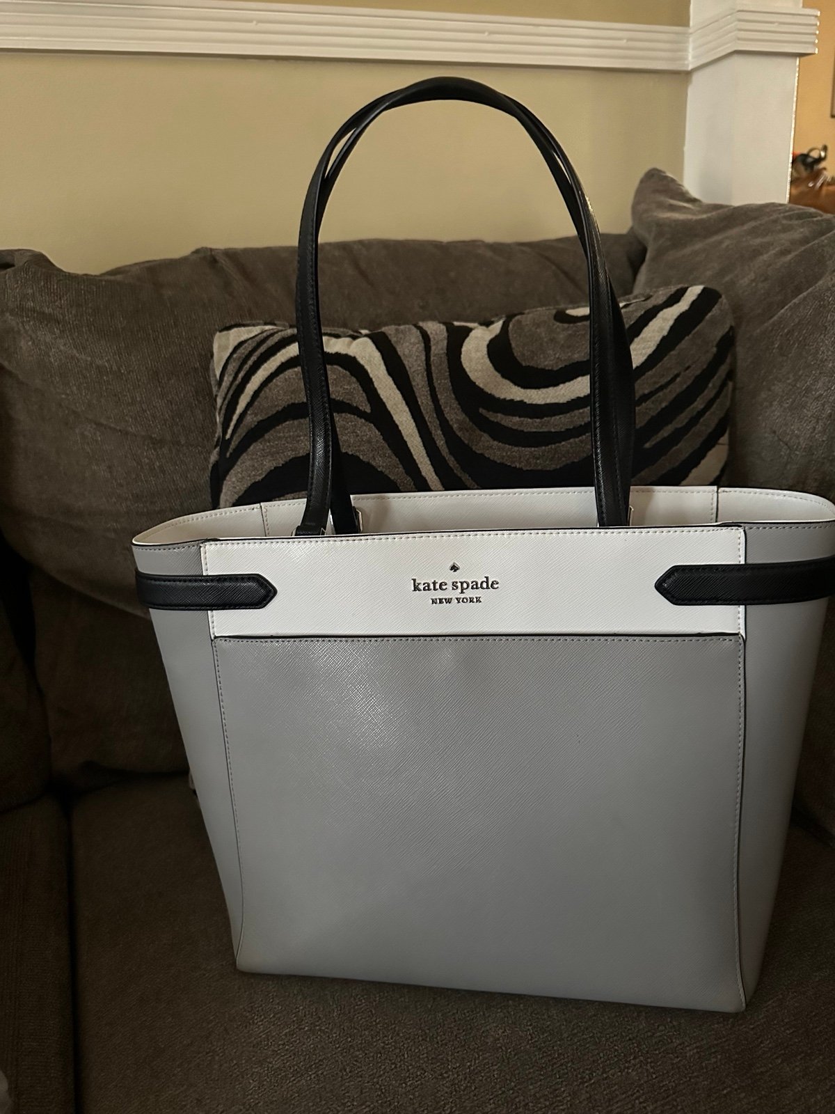 Kate spade large tote nwot no call outs