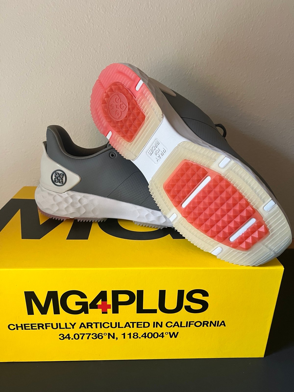 G/Fore Golf Shoes MG4+ mens G4MF20EF26 Grey White Red Size 10.5 M