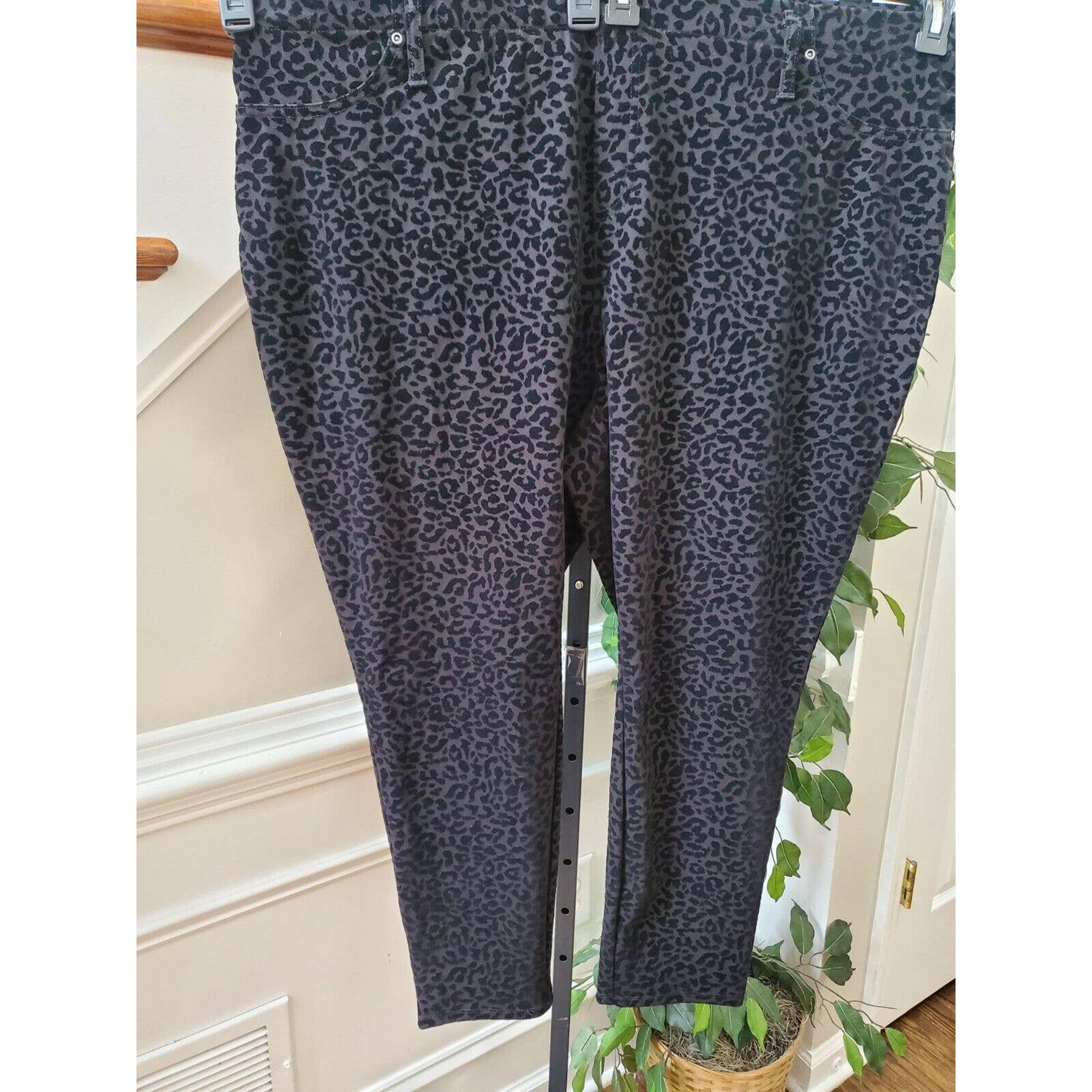 Womens Gray Leopard Print Skinny Leg High Rise Casual Pants Size 3X - Terra & Sky