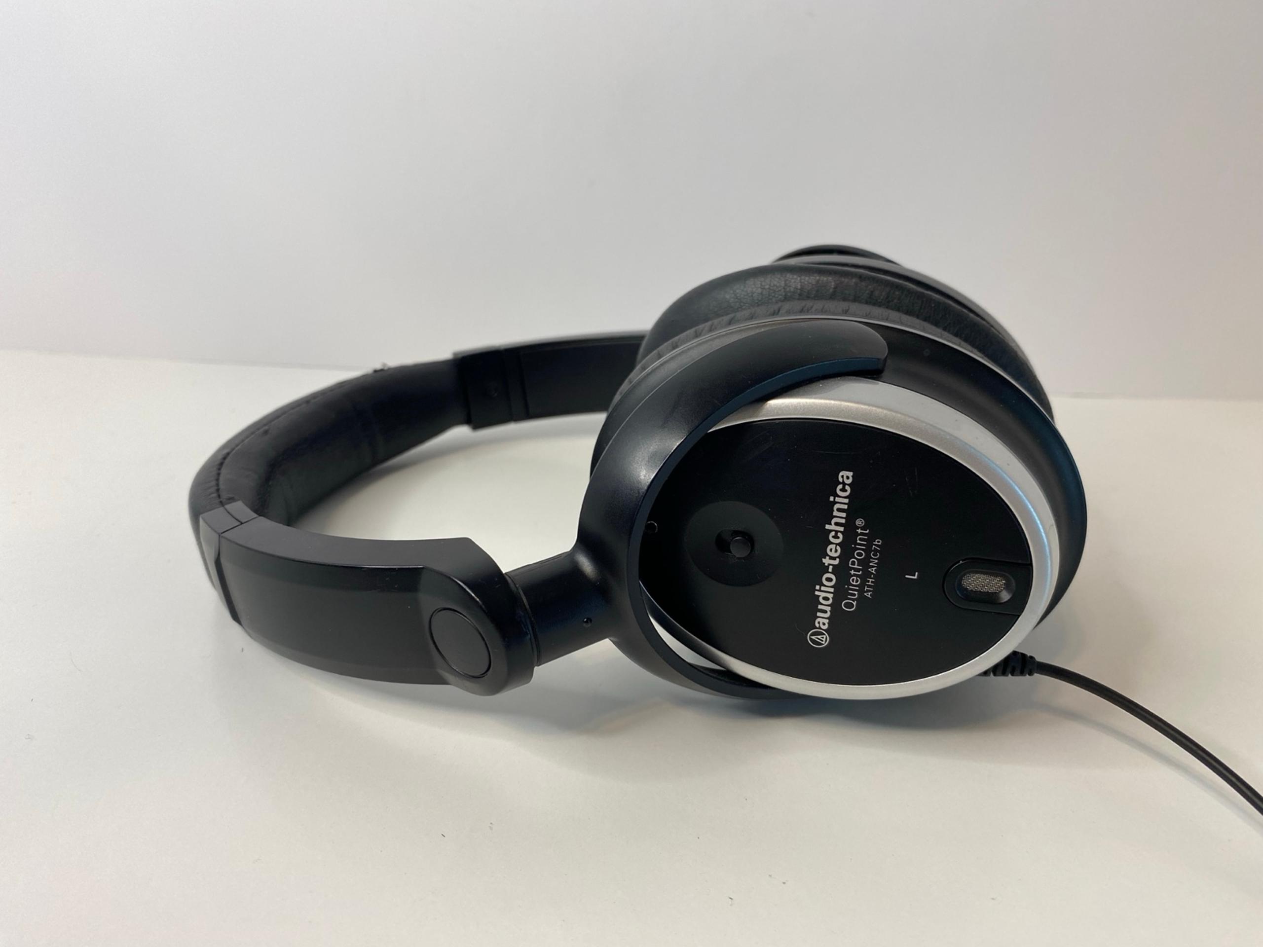 Audio Technica QuietPoint headphones - Audio-Technica