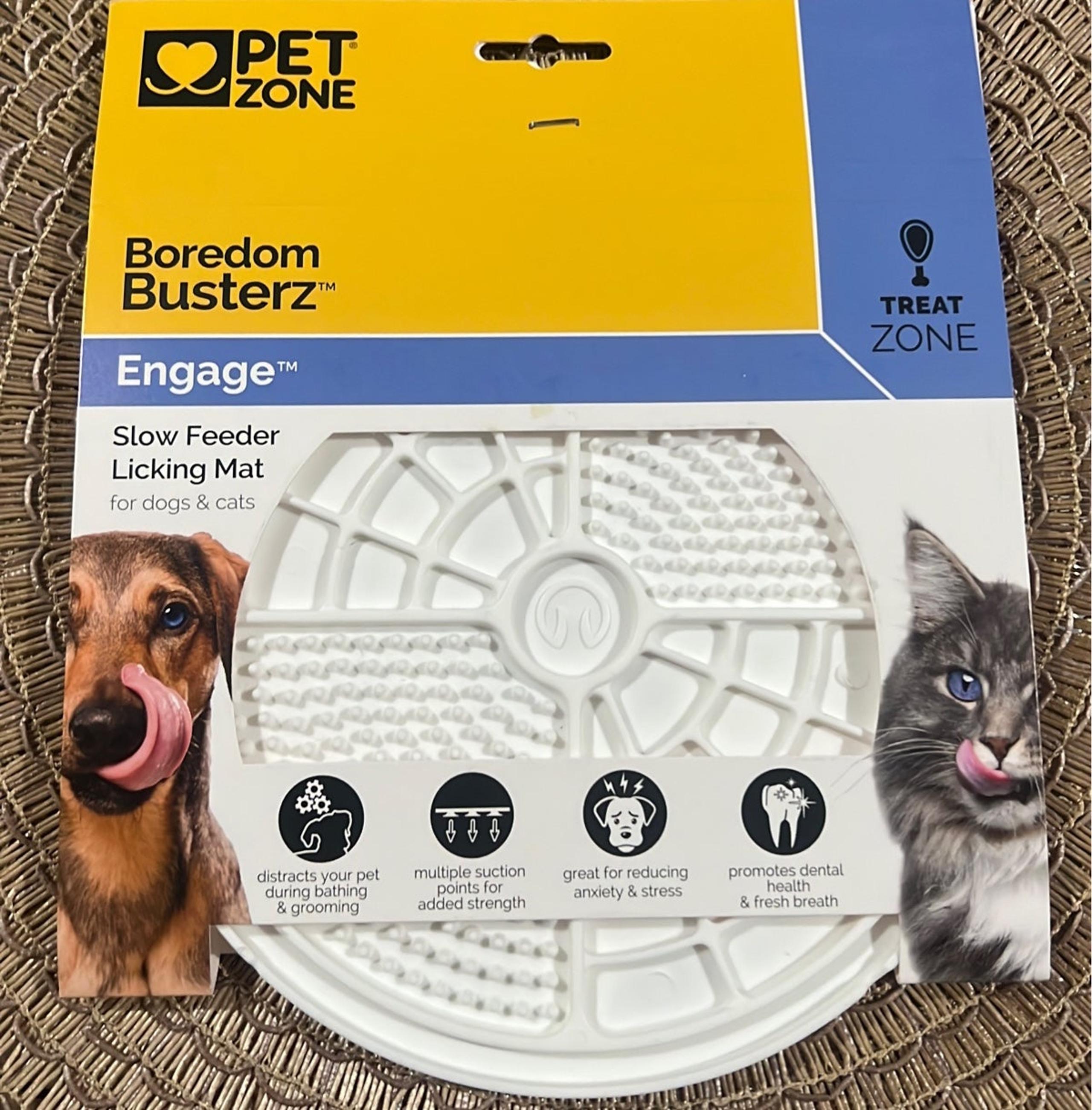 Petco Boredom Busterz Engage Green Slow Feeder Licking Mat Cat Dog - Pet Zone