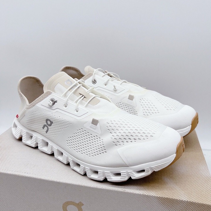 ON Cloud 5 Coast Running Shoes Sneaker Sand/ Ray White Womens Size US 10.5