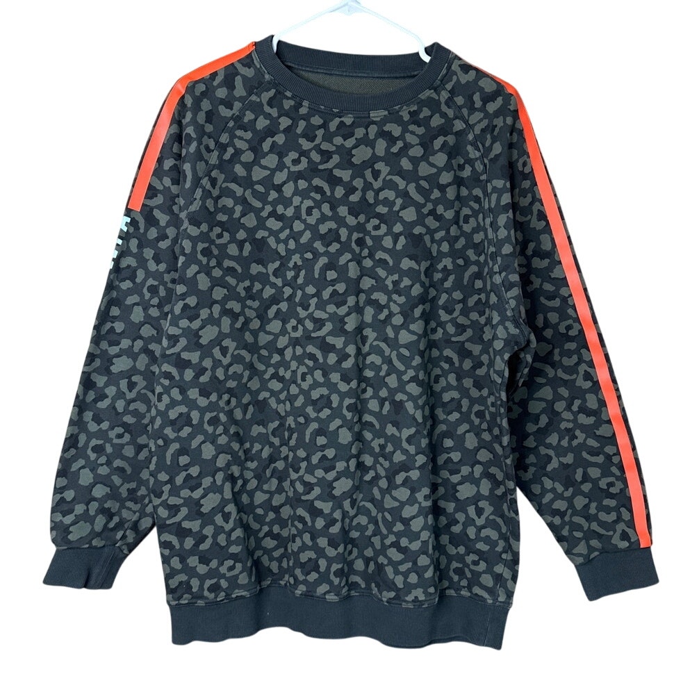 SDX WFA Sarah's Day X White Fox Active Camo Leopard Sweatshirt Size Small