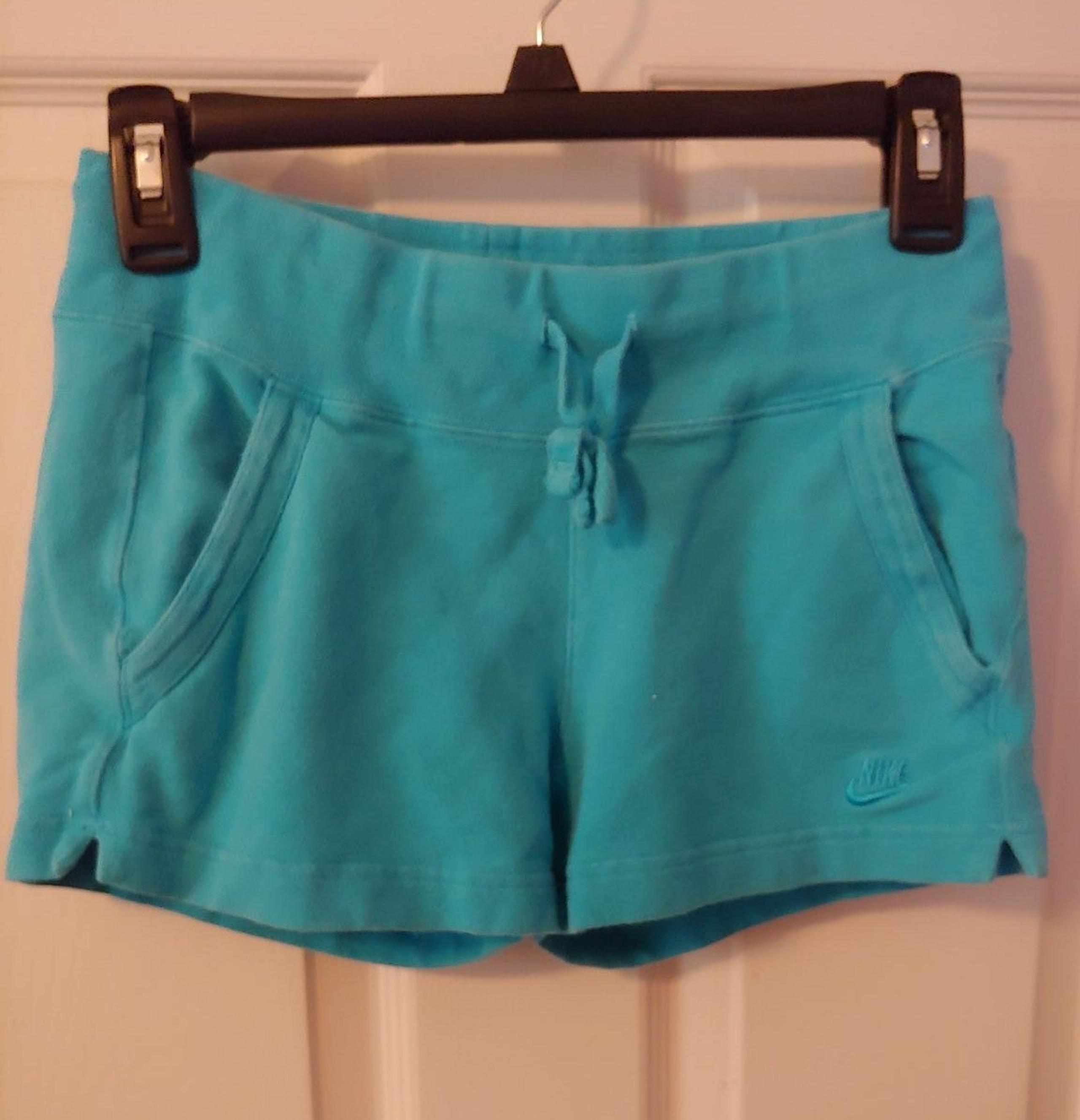 Nike cotton blend active shorts