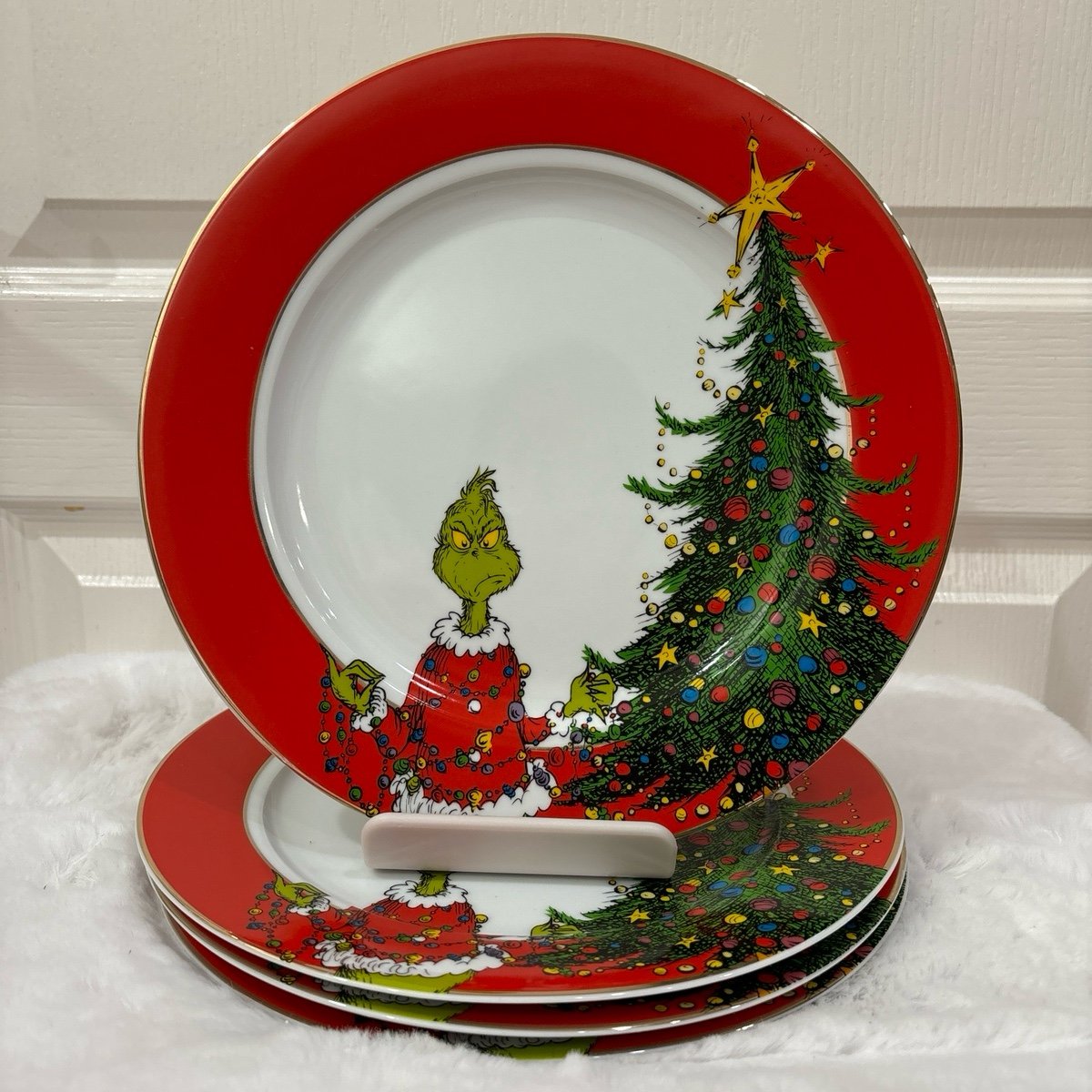 Santa Grinch Set Of 4 Dinner Plates