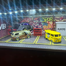 1/64 kool Kombi and t3 mooneyes custom garage with led lights