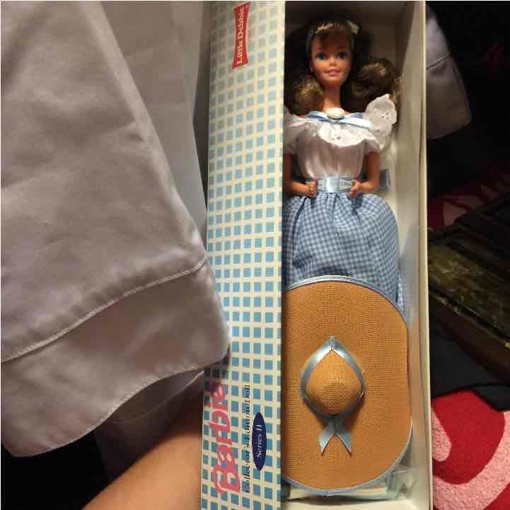 1995 NIB Barbie LITTLE DEBBIE