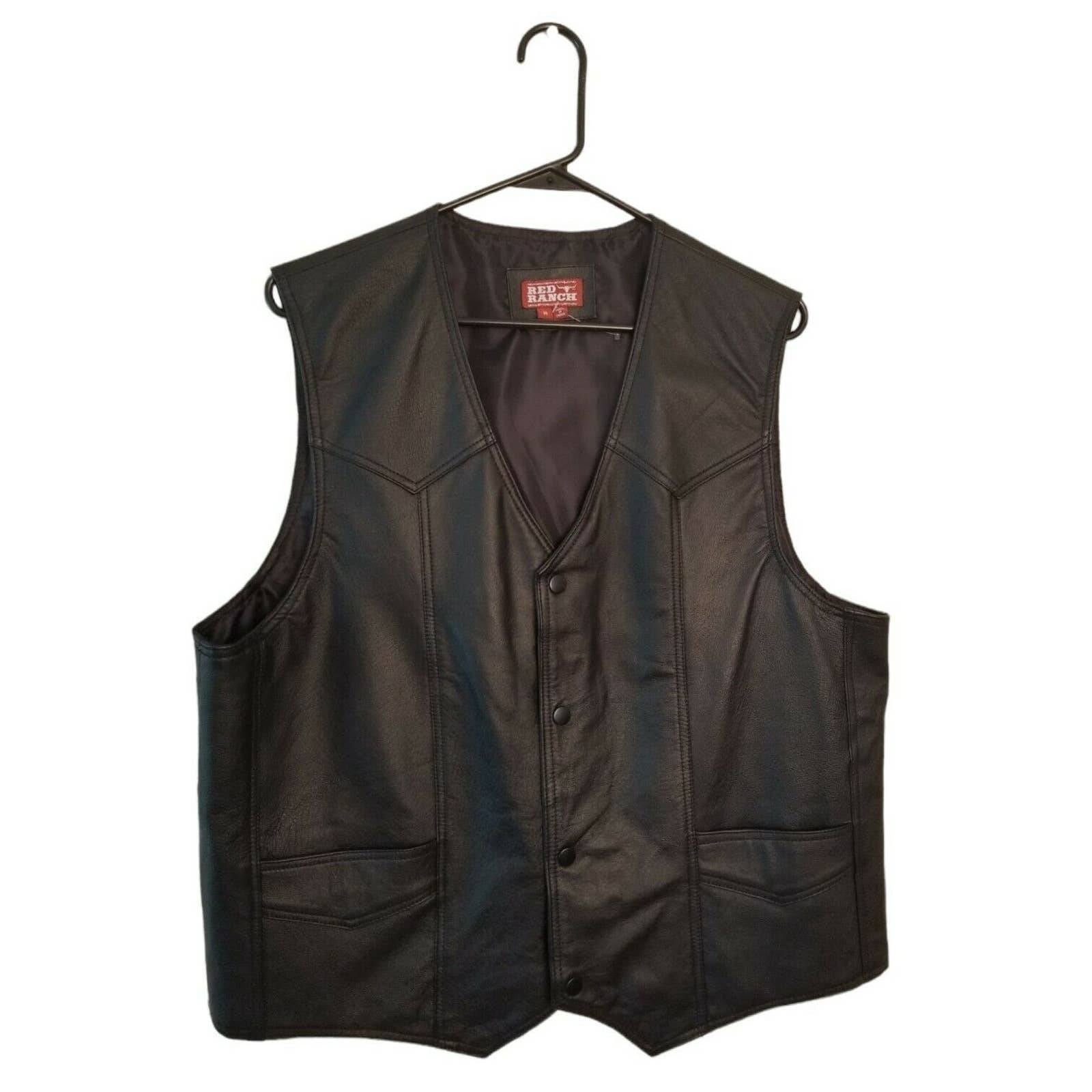 Red Ranch Black Men's Leather Vest with 2 The Pockets snap up size Medium.