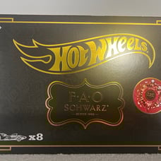 Hot wheels F.A.O Schwartz gold 8 pack