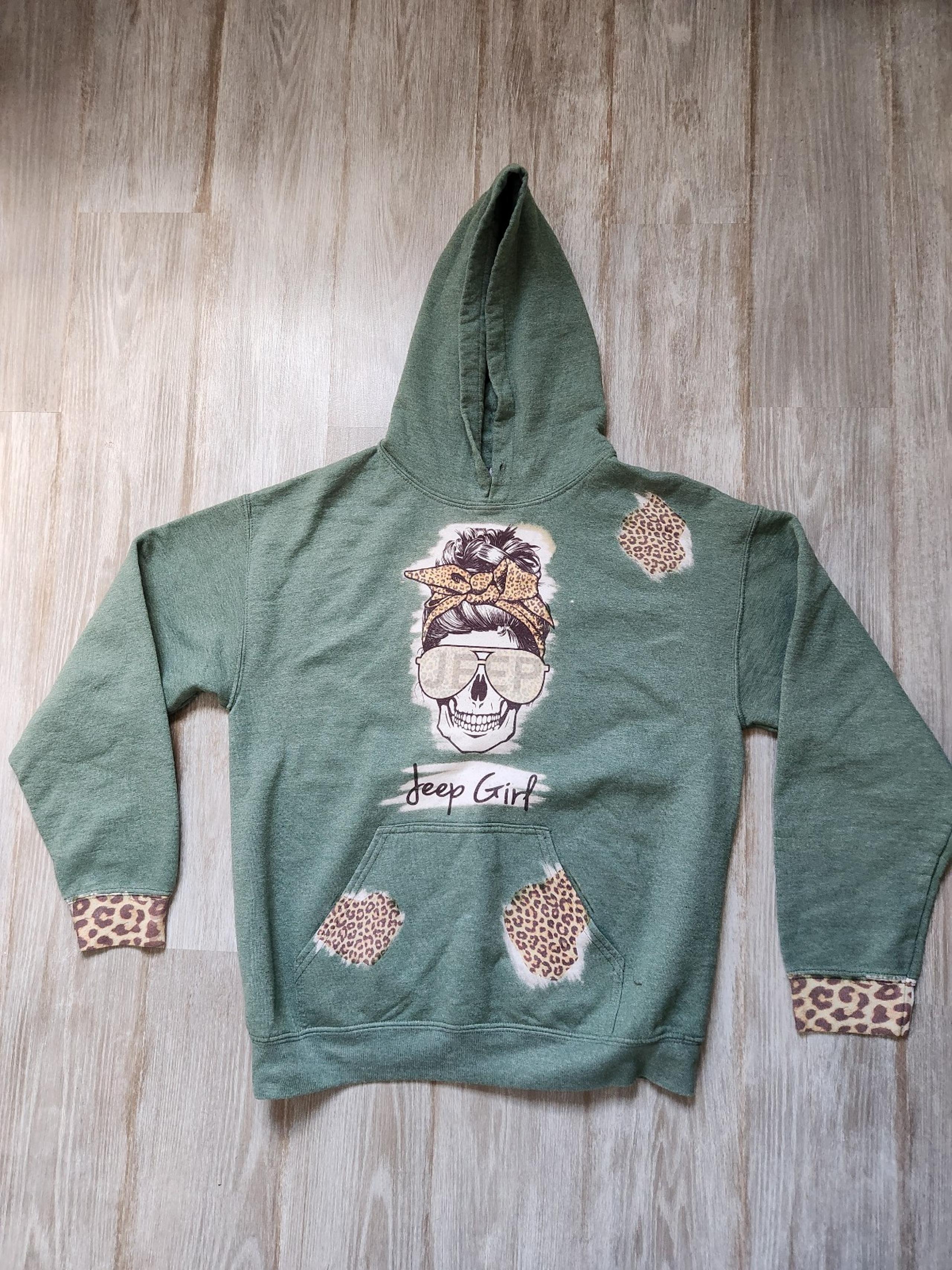 Gildan Heavy Blend Hoodie Green Jeep Girl Skeleton Leopard Print Sweater Sz M
