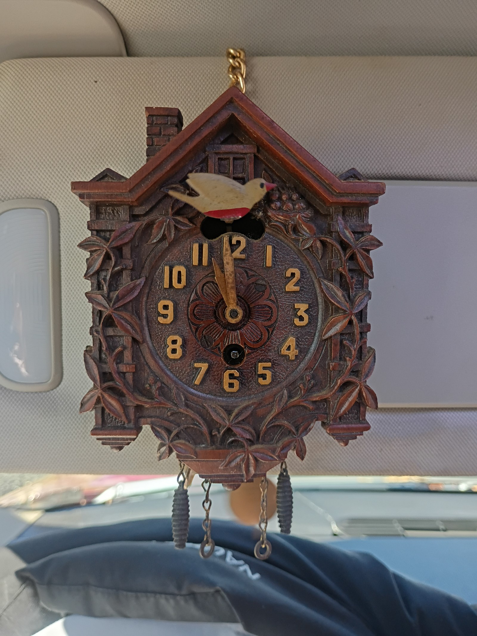 6" tall Cookoo Clock