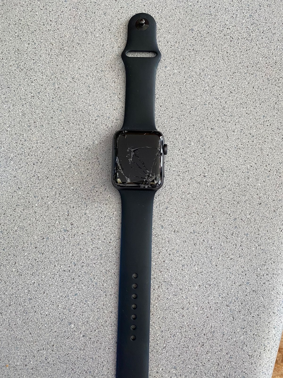 Apple Watch Series 3 42 mm (Broken Scree