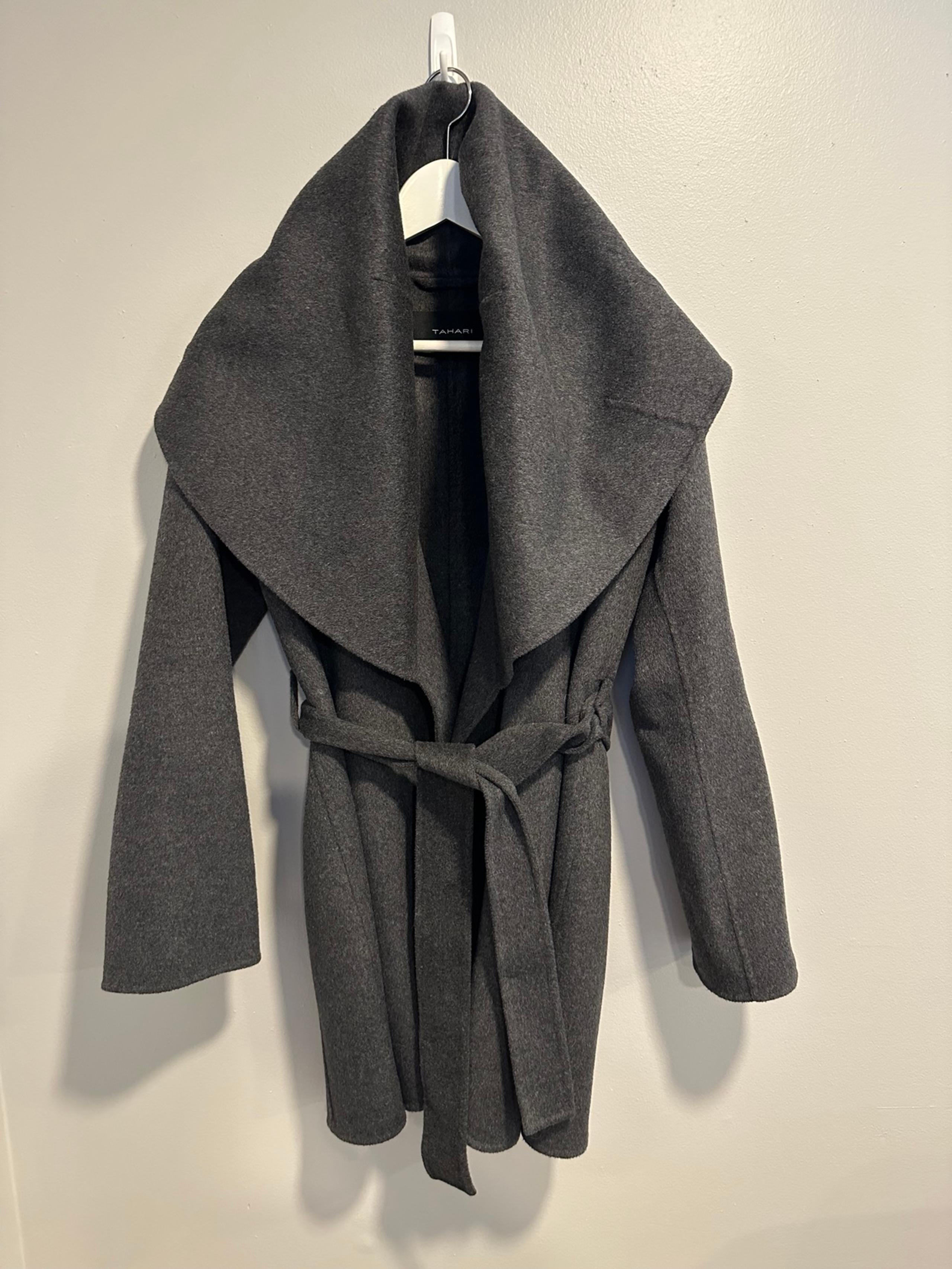 Tahari Women's Charcoal Gray Wool Blend Long Sleeve Belted Jacket/Coat XS