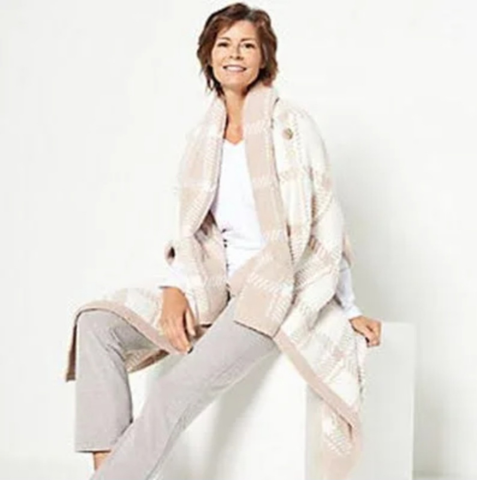 Barefoot Dreams Wearble Blanket - NWT