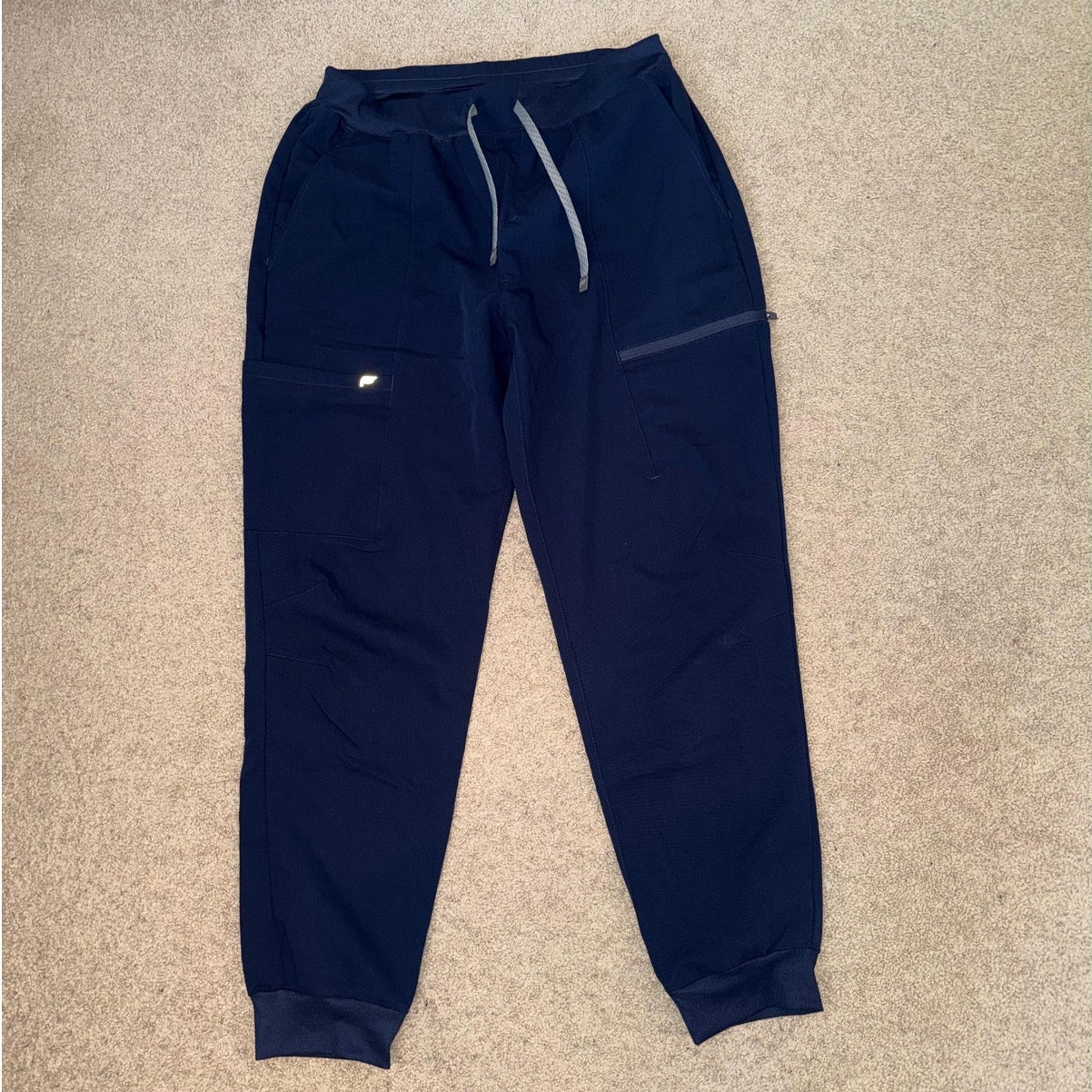 New Fabletics High Waist Good Performance Scrub Joggers Navy size L