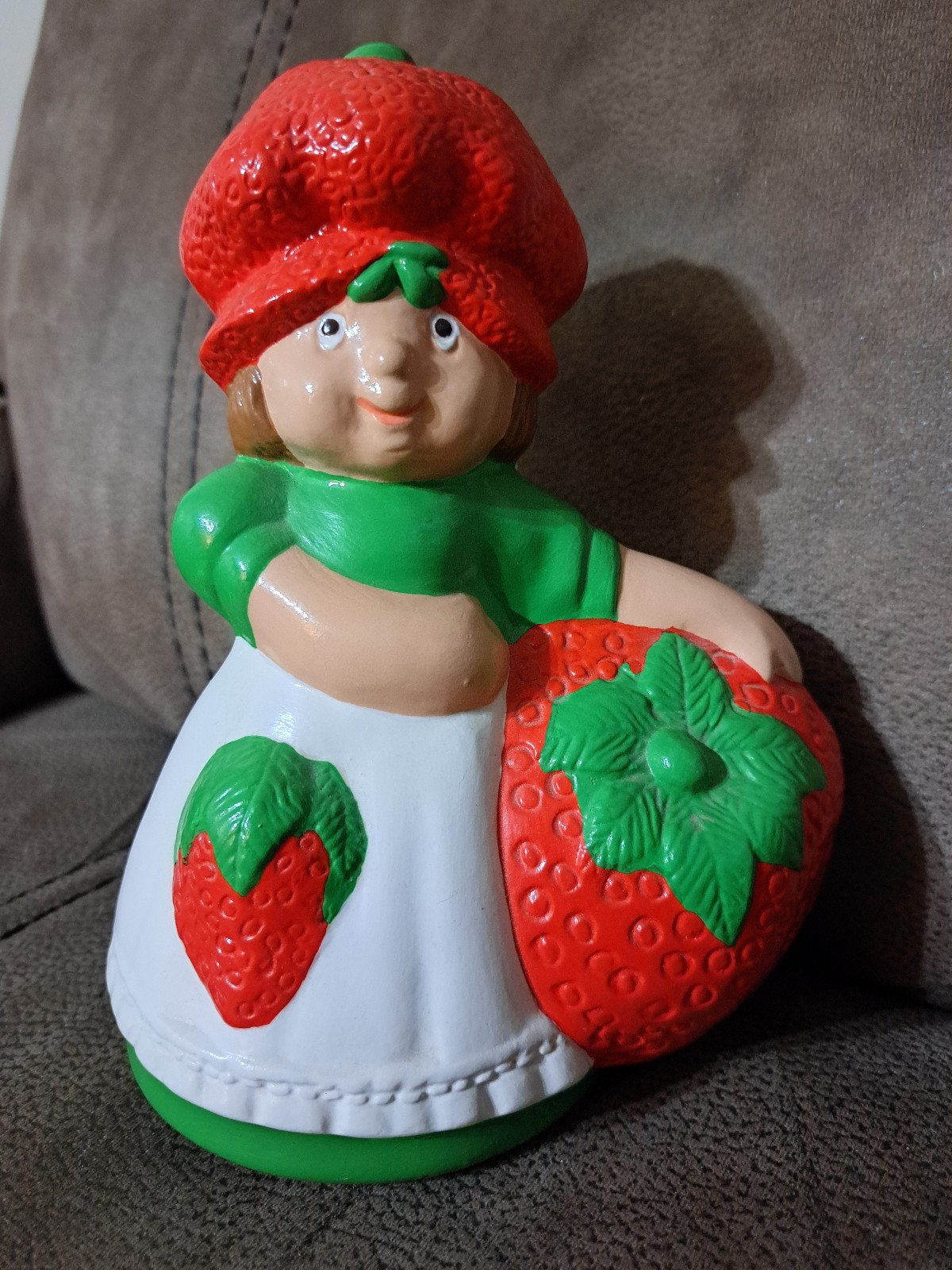 Vintage Strawberry shortcake ceramic