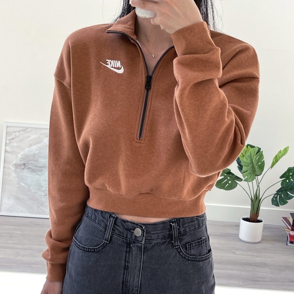 CUTE NIKE HALF ZIP SWEATER