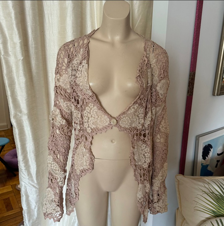 Vintage Reggie crochet lace cardigan with floral appliqué details. Romantic, boh