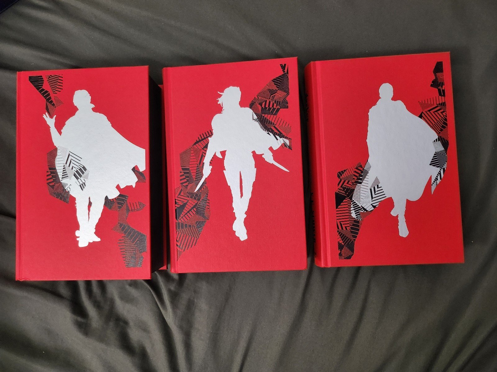 Illumicrate A Darker Shade of Magic Signed Edition V.E. Schwab
