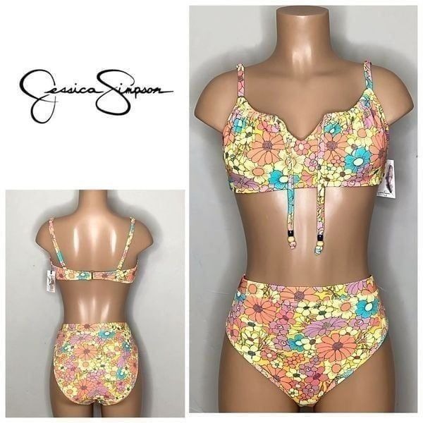New. Jessica Simpson M-top/L-bottom floral bikini. Retails 129