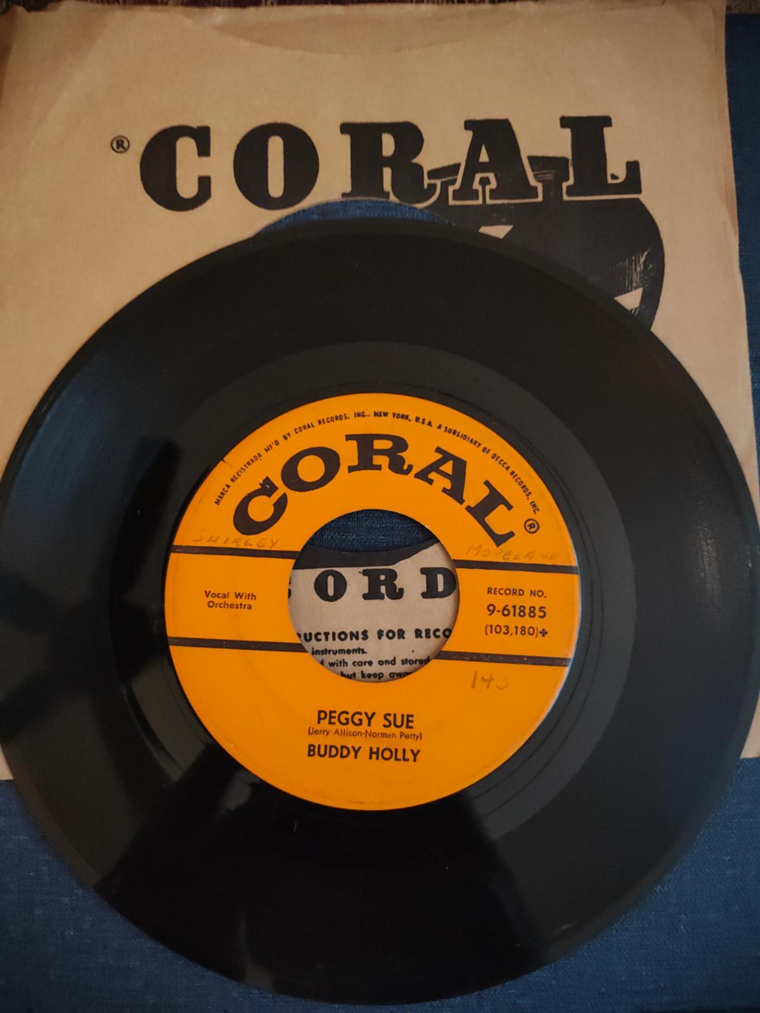 Buddy Holly - Peggy Sue/ everyday - 45 Vinyl coral sleeve M