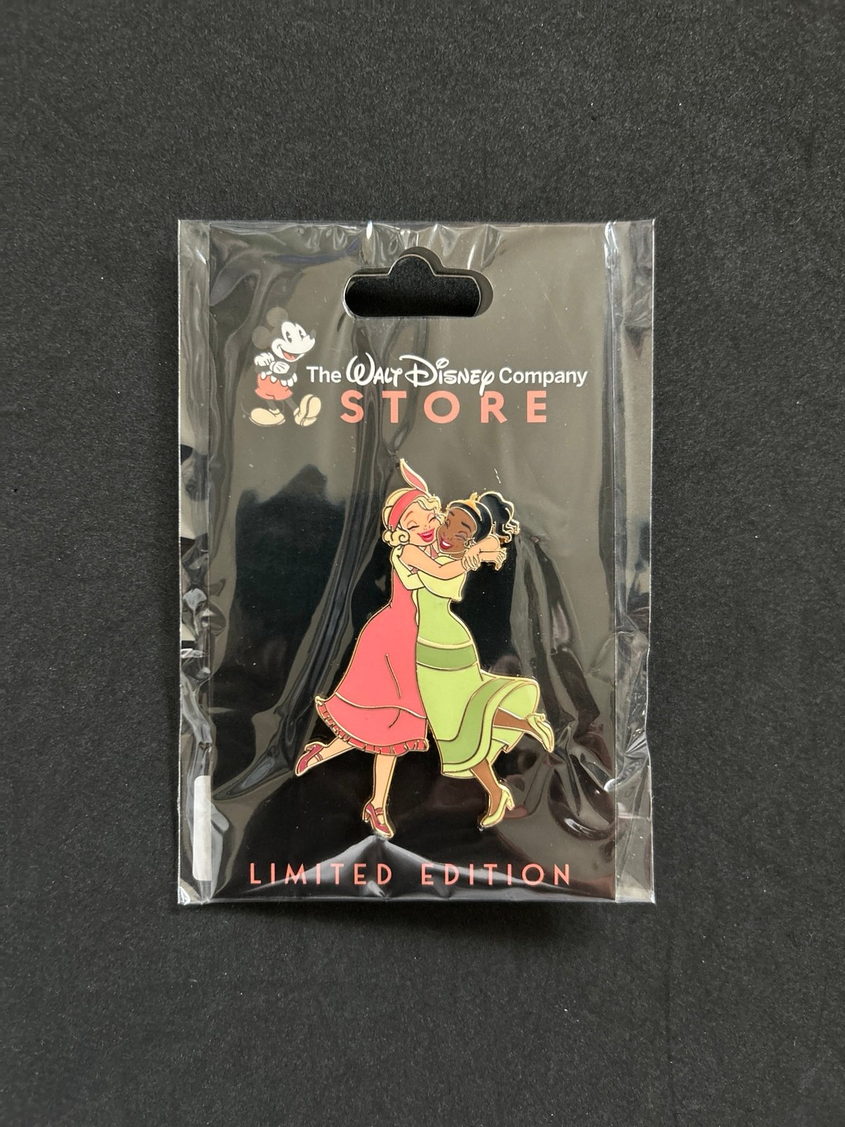 Disney DEC D23 Hugs are the Best Princess & the Frog Charlotte & Tiana LE300 Pin