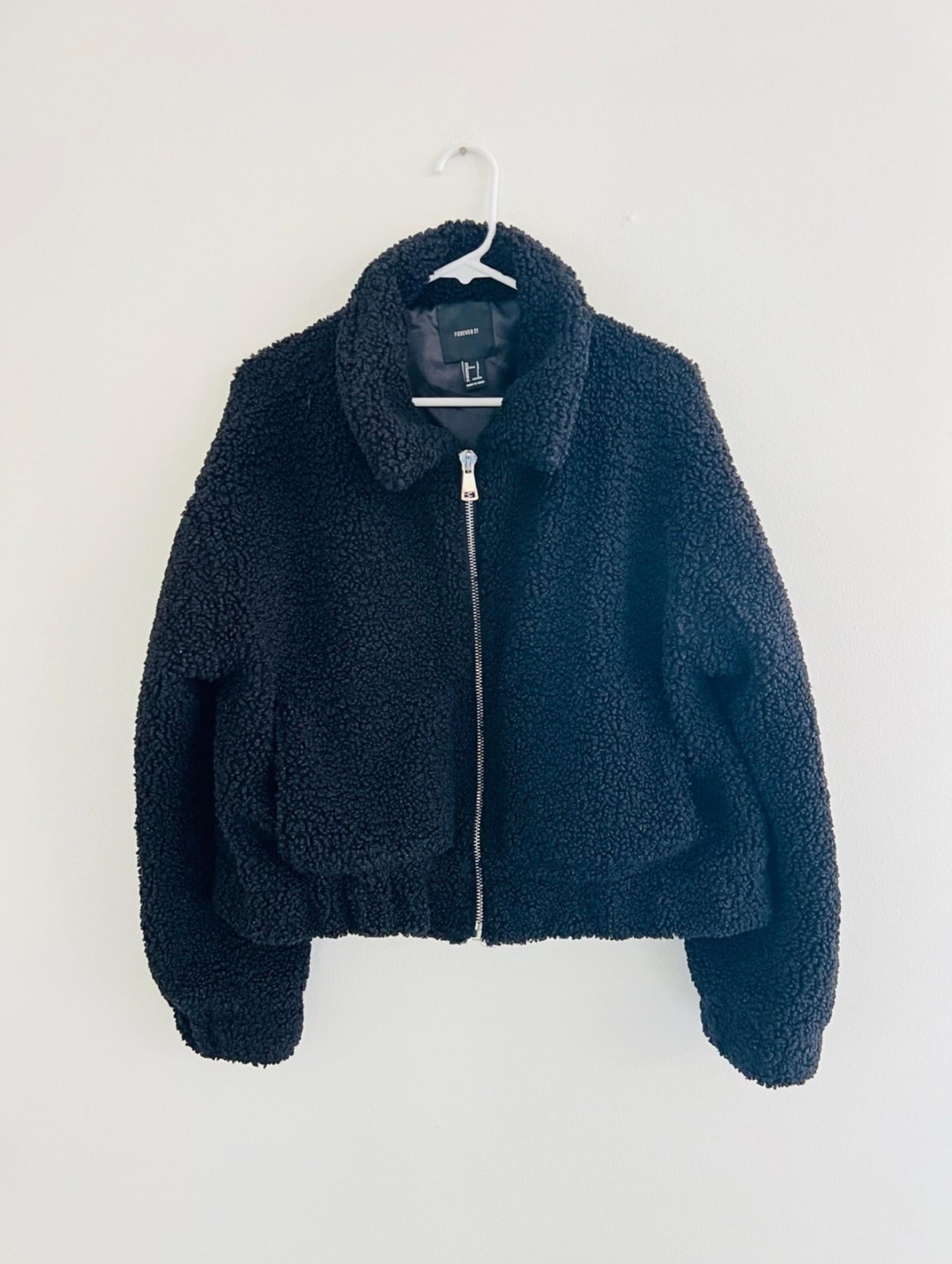 Forever 21 Black Fleece Carpet Teddy Jacket Large