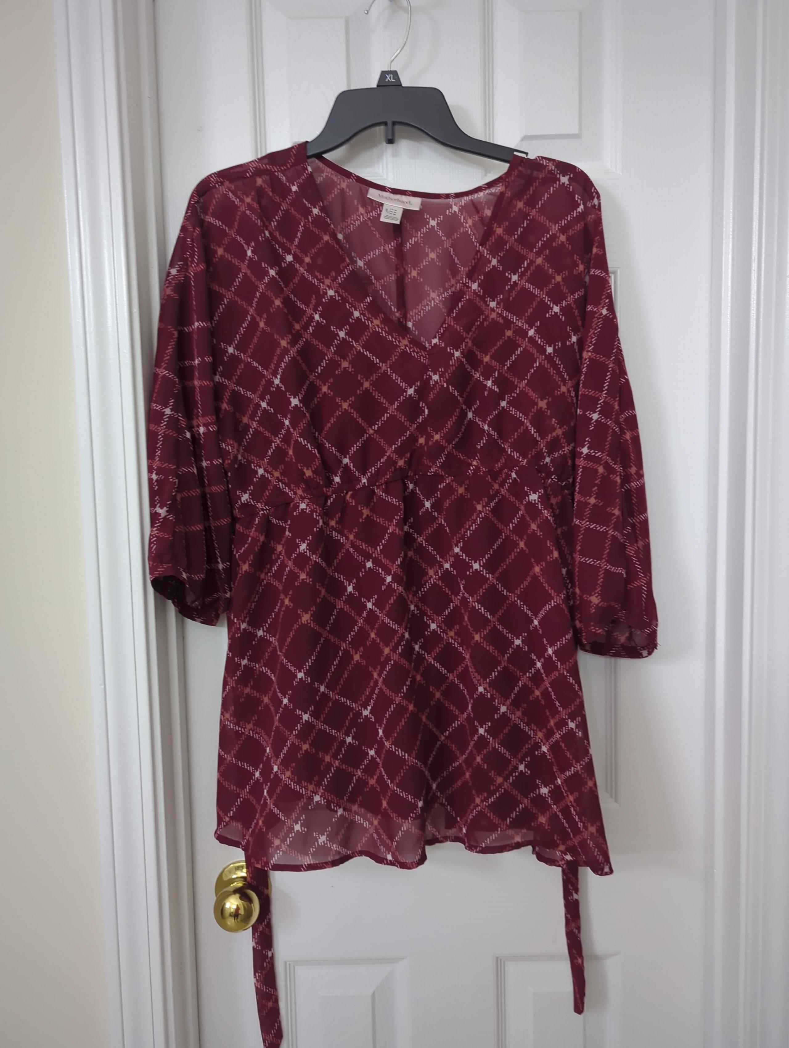 Motherhood Maternity Burgundy Plaid Tunic Blouse Size Medium