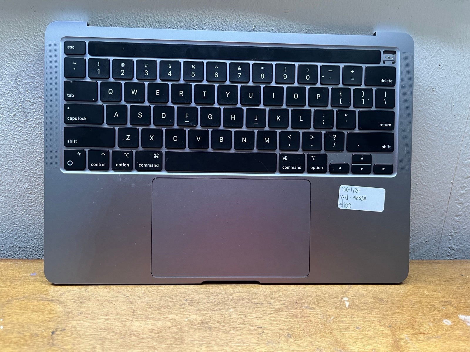 MacBook Pro 13” M1 2020 A2338 TopPalmrest w/ Keyboard, Touchpad, Battery Grade A
