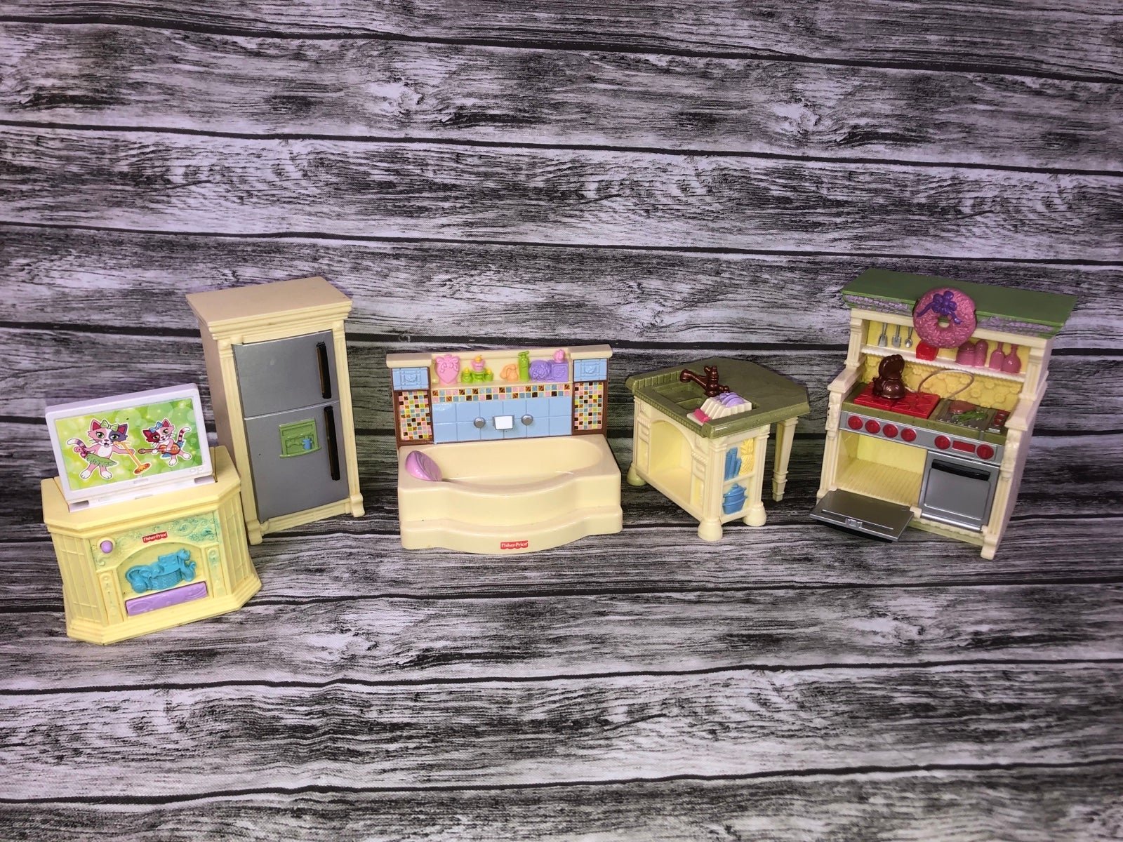 Dollhouse and Barbie Furniture & Accessories