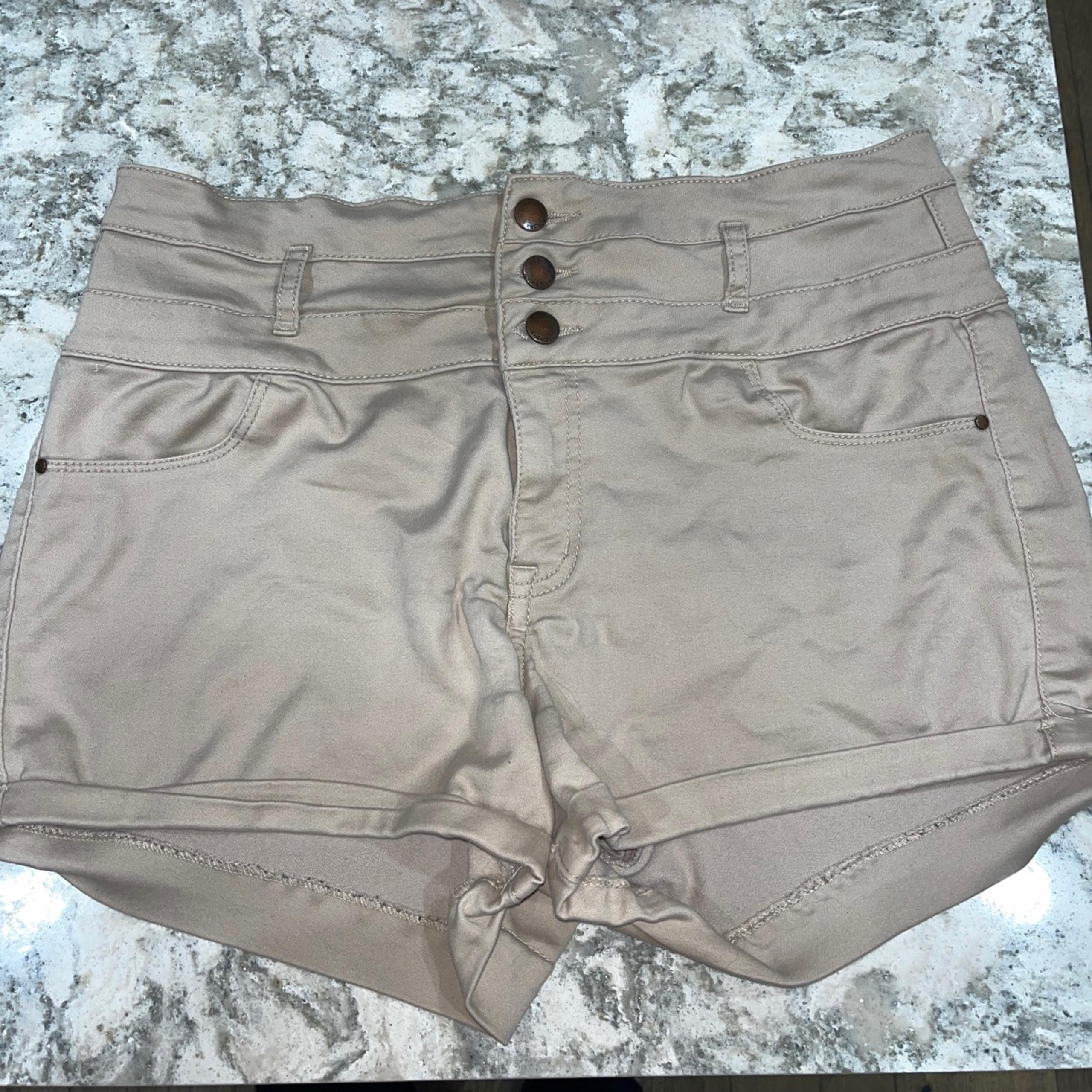 Refuge high waisted cute Shorts