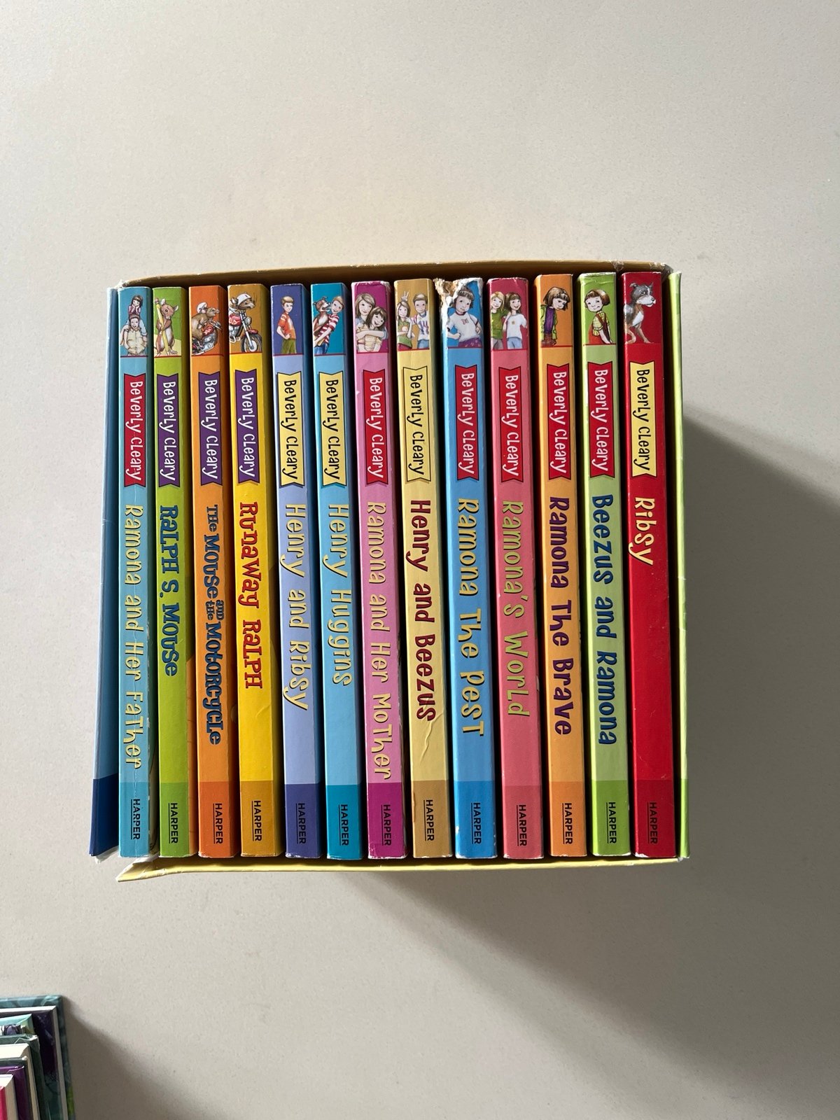 The world of Beverly Clearly Collection - 13 books
