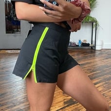 NEW LF 12345 Neon contrast zip high waist shorts M