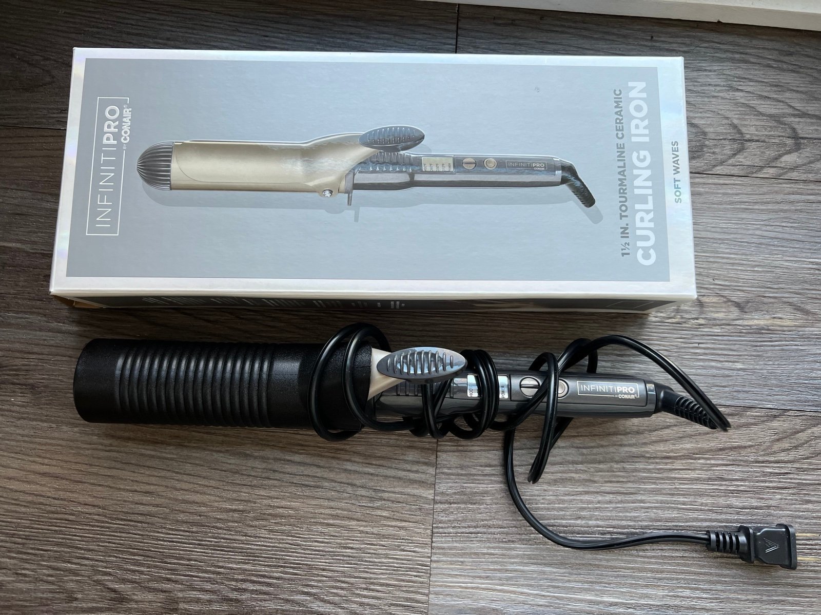 Conair Infinitipro 1 1/2 in. Tourmaline Ceramic curling iron
