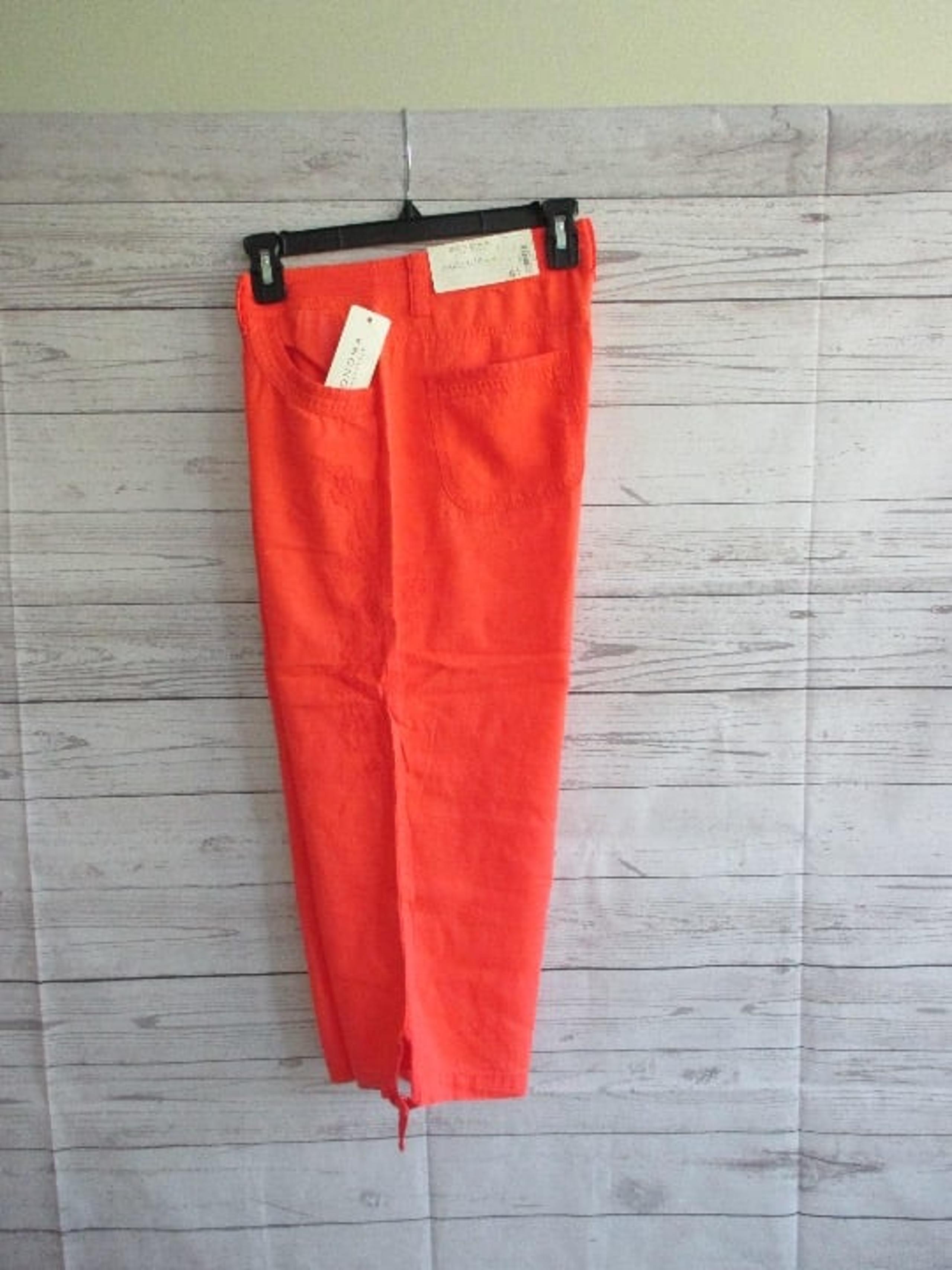NWT - SONOMA linen-blend Capri - sz 6