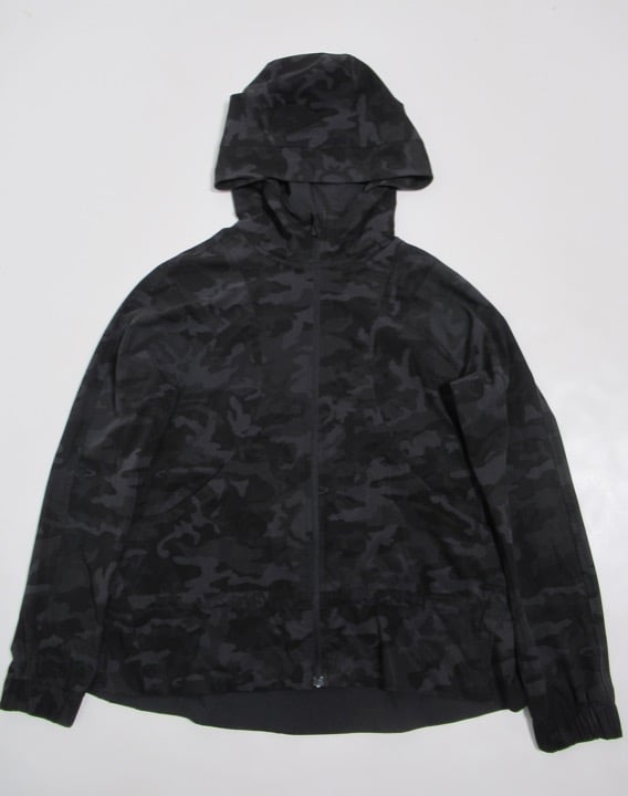 Lululemon Women's Pack It Up Jacket Incognito Camo Multi Grey Size 4
