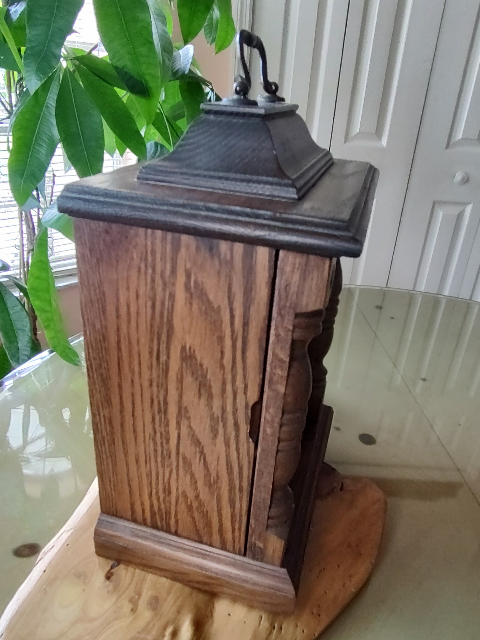 vintage TEMPUS FUGIT LINDEN oak case mantel clock