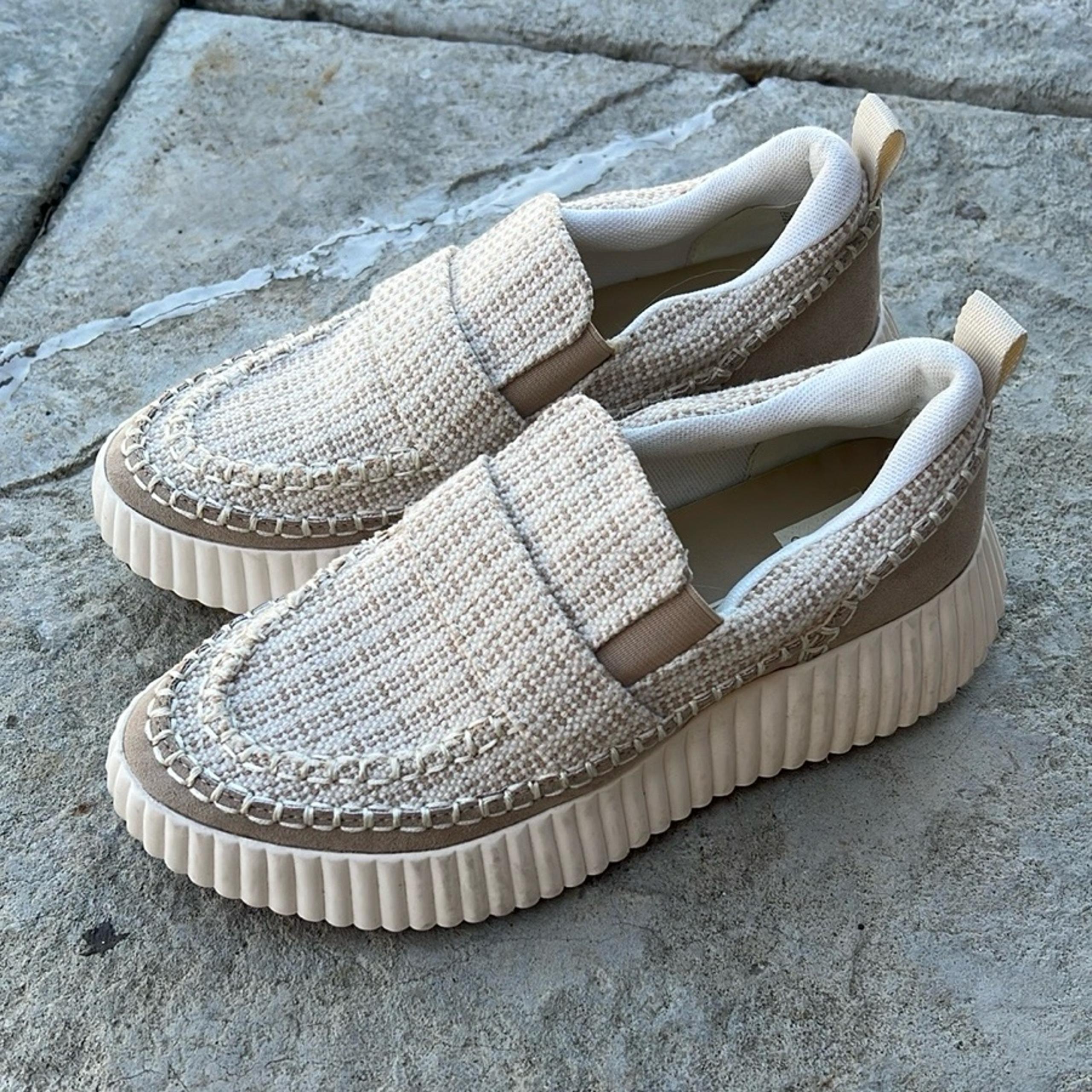 Dolce Vita Dayo Canvas Textured Cream Tan Slip-On Sneakers 7